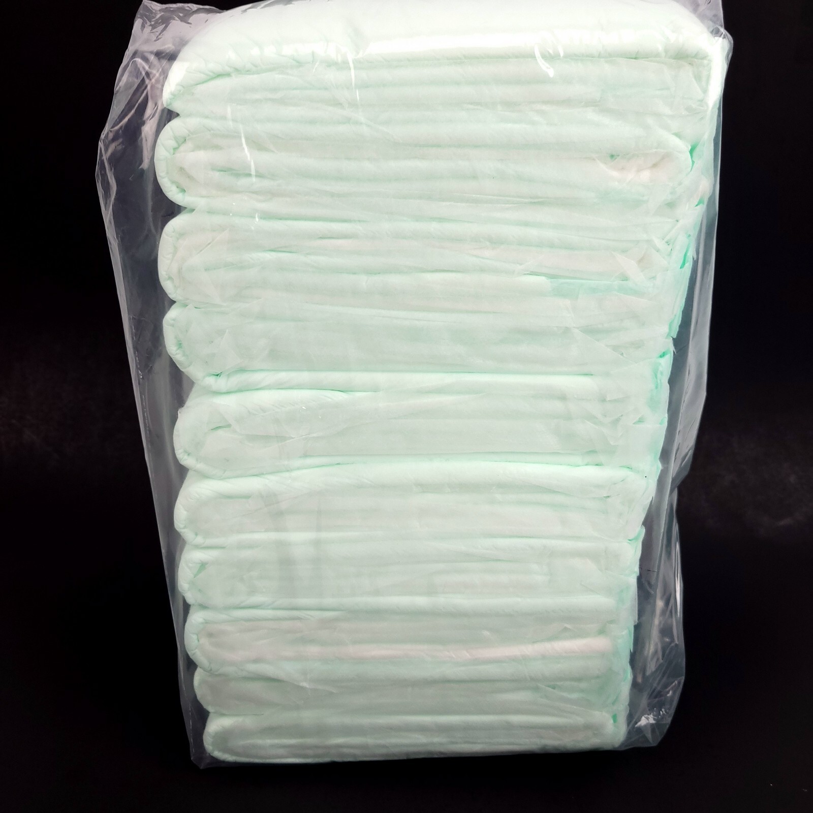 Lot of 40 Cardinal Health Standard Underpads Wings Plus 30″ x 30″ Disposable