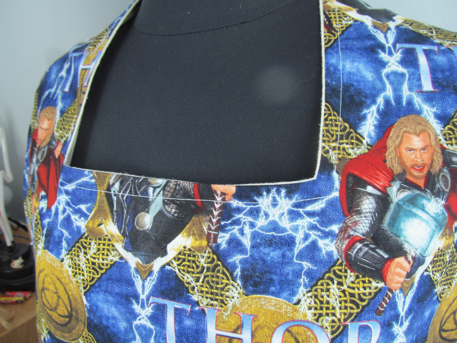 Large Adult Bib Special Needs Shirt Protector Fun Thor Fabric Gag Gift Flannel L
