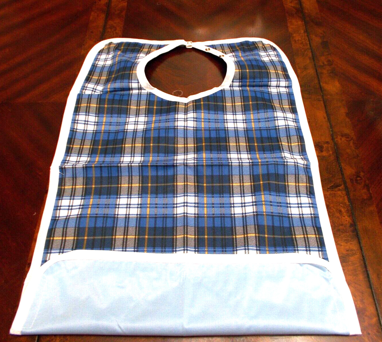 2 Adult Bibs waterproof Crumb Catcher Washable and Reusable new adjustable