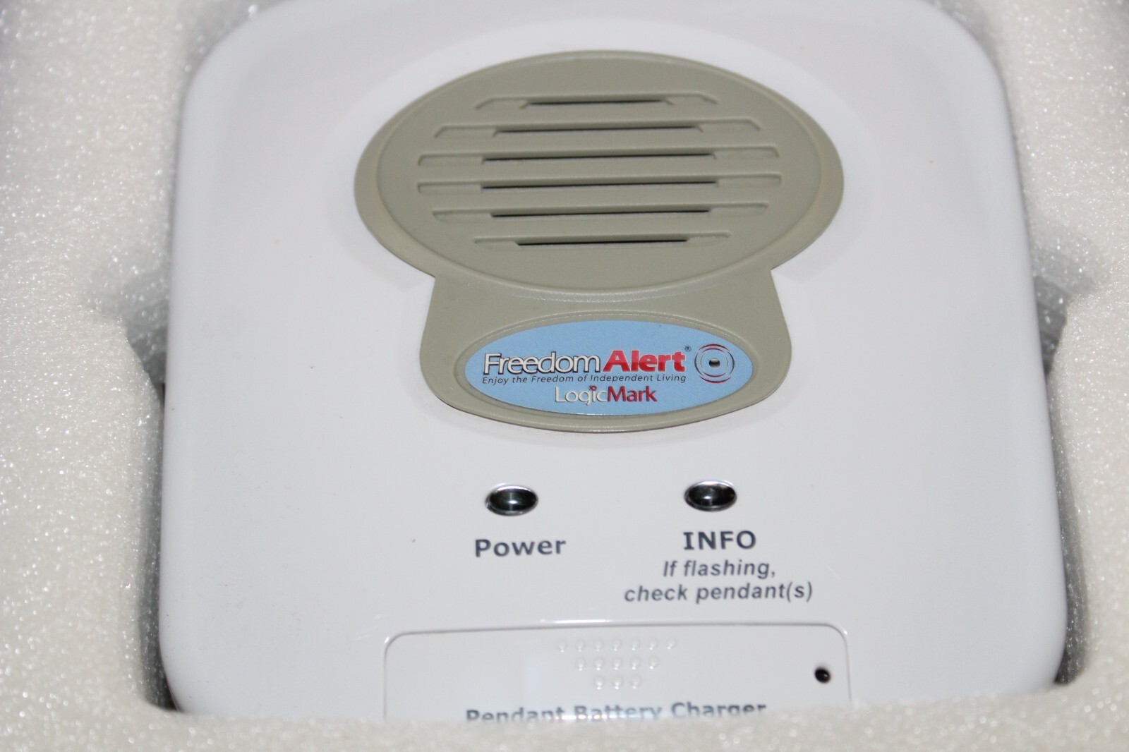 LogicMark Freedom Alert 35511 2-Way Voice Emergency Pendant Communicator