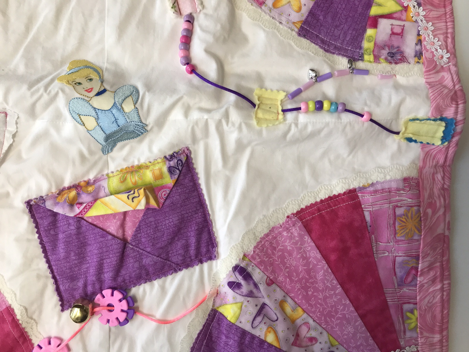 Fidget Quilt Blanket, Handmde For Elderly Alzheimer’s Adult Dementia. Sensory.