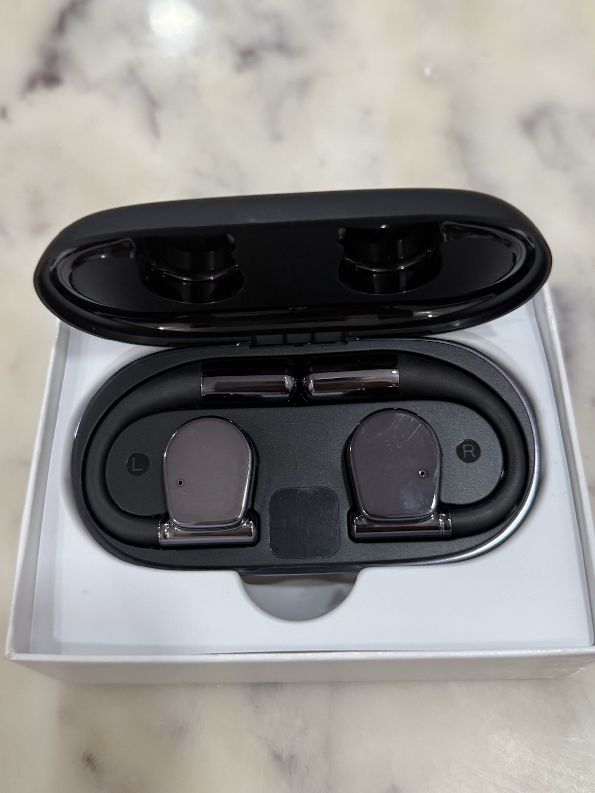 Zero Air M111 True Wireless Earbuds -Bluetooth 5.0 . Fast USB Charging