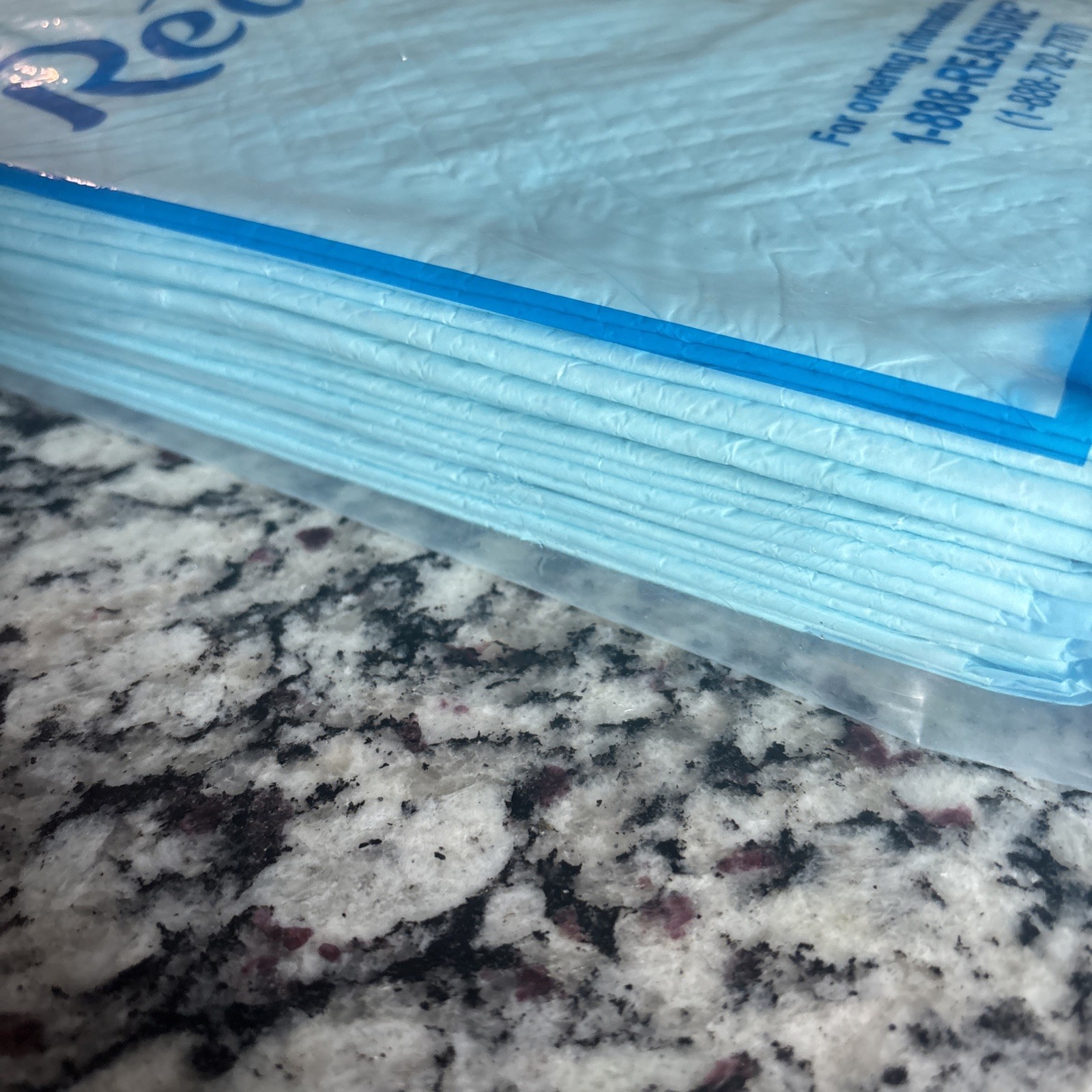 120 Reassure Premium Underpads With Tapes 30″ X 36″, 12 Packs of 10 Pads in Each
