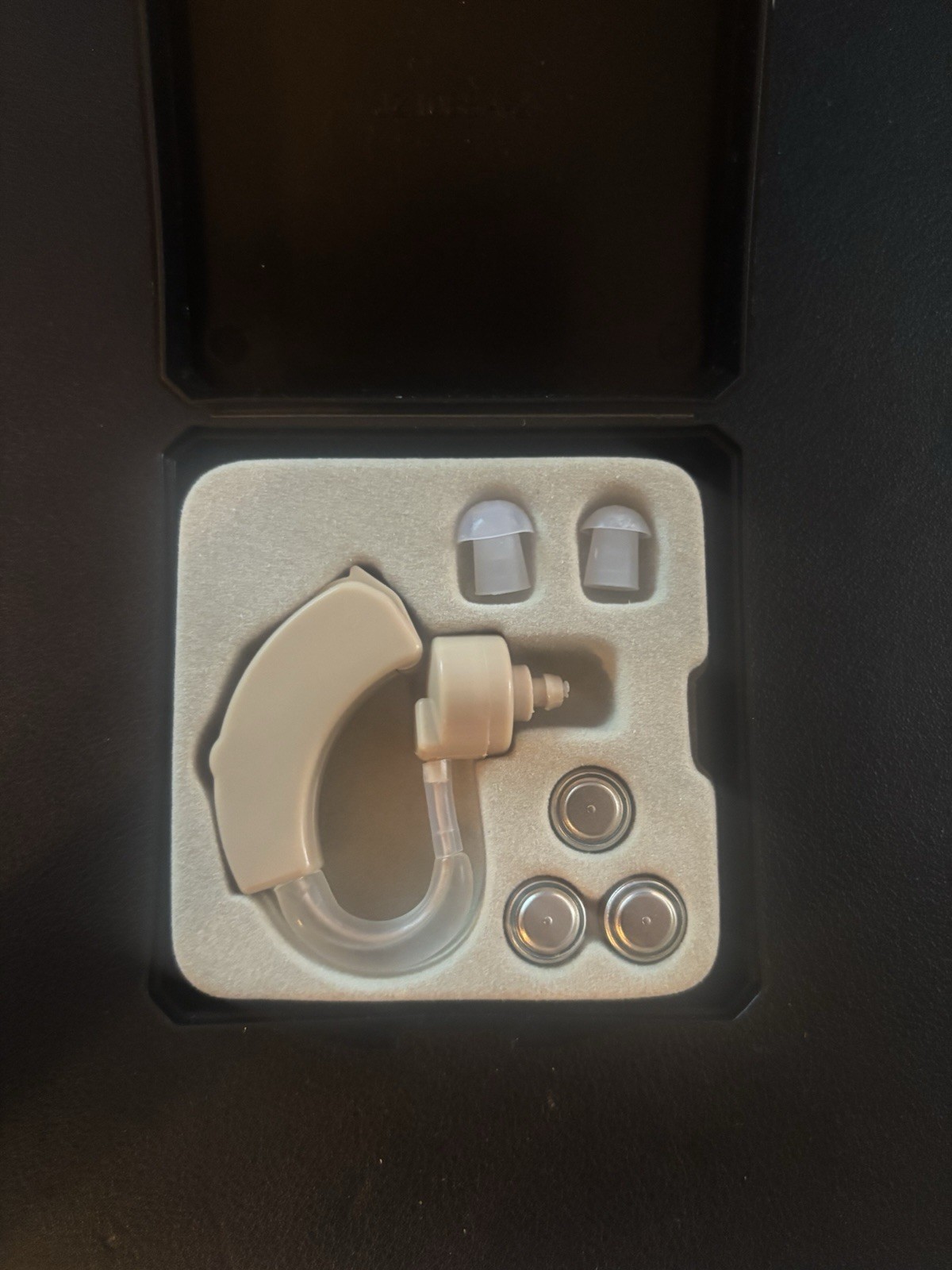 MEDca BTE Hearing Amplifier Beige Replaceable Battery w/ Case Ear Buds