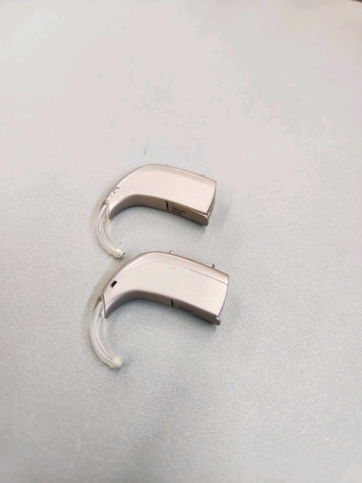 PAIR of Oticon Ria 2 Pro BTE with WARRANTY!