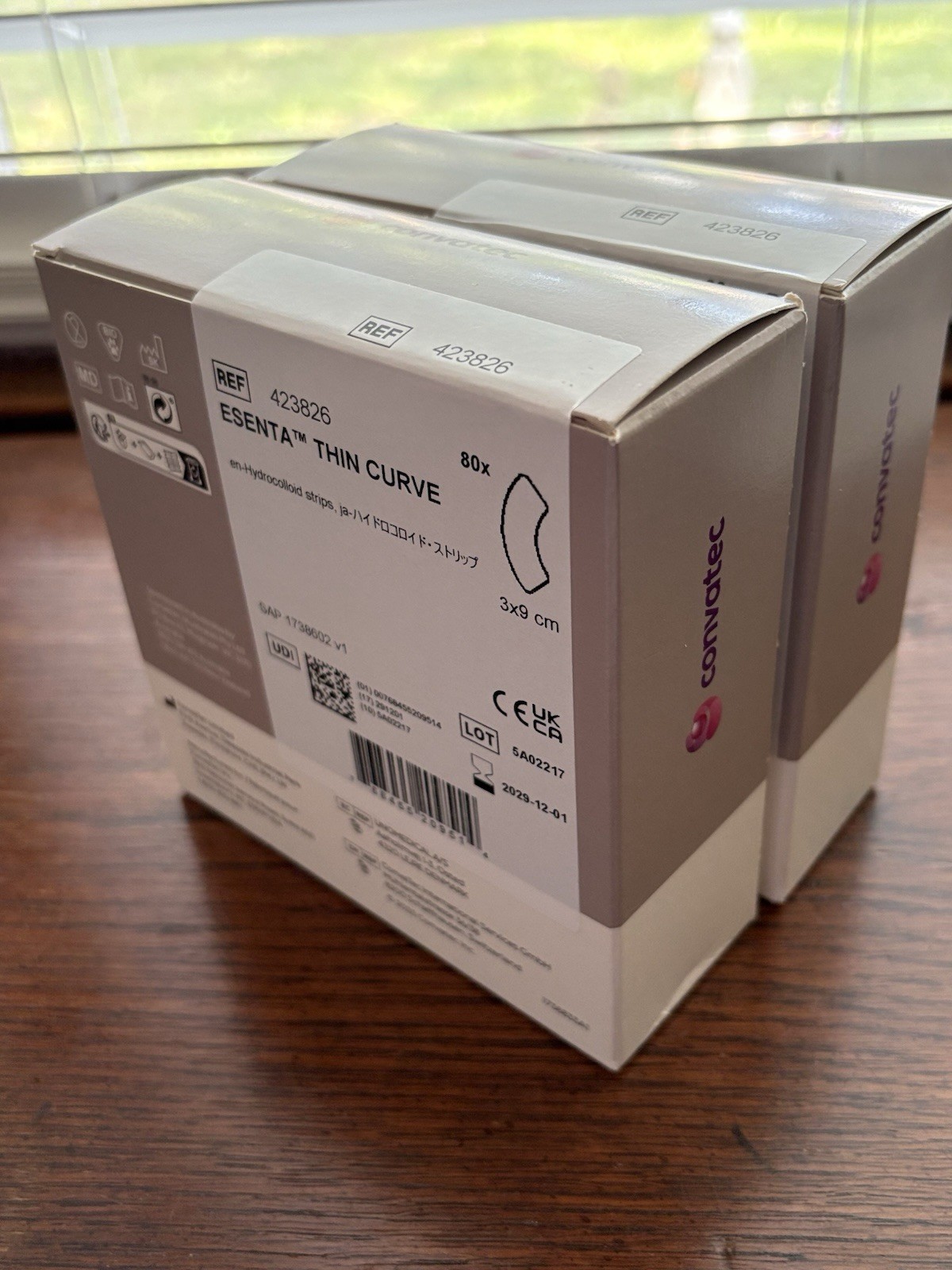 2 Sealed Boxes 160 Count Convatec 423826 Esenta Thin Curve Strips 3x9cm Exp 2030