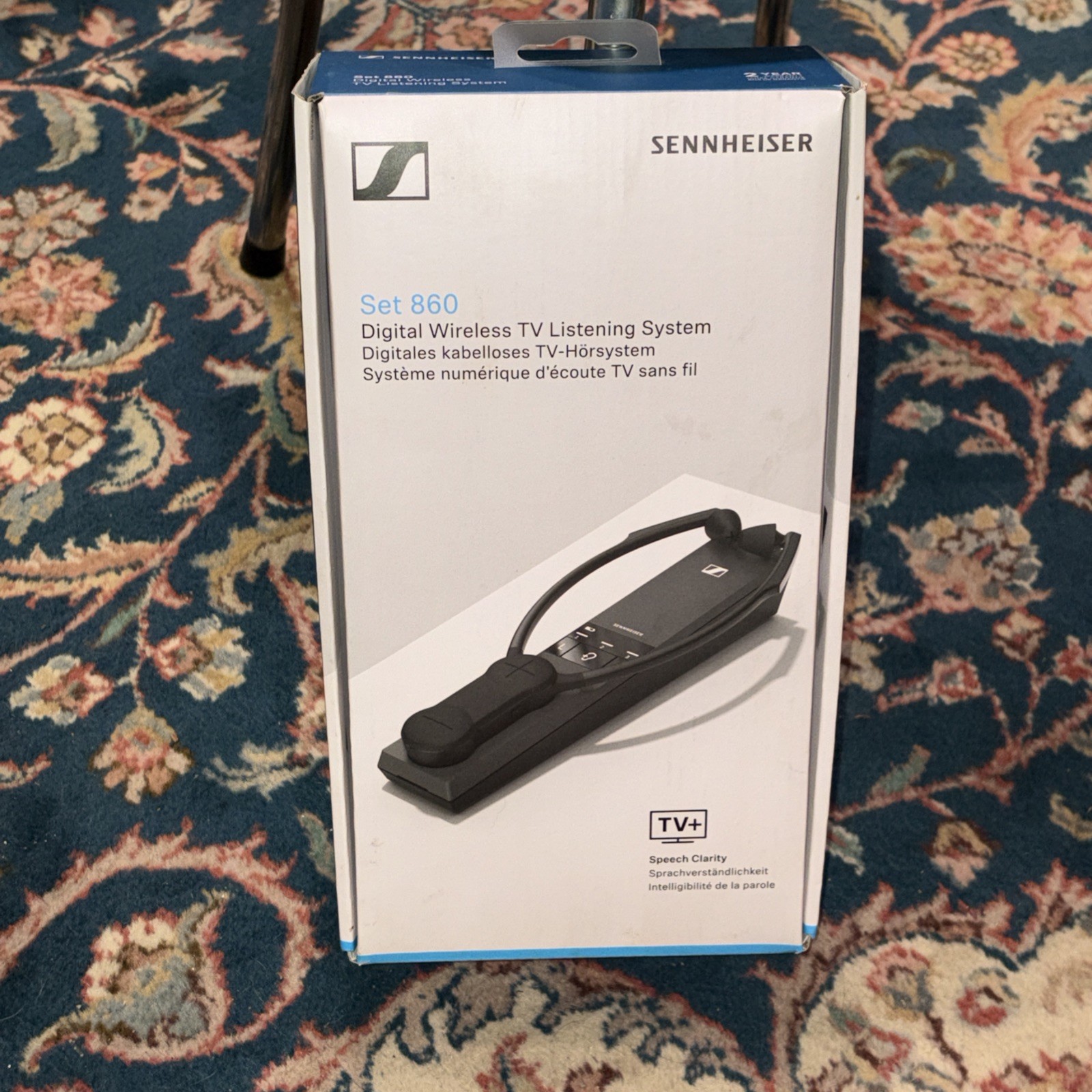 Sennheiser Set 860 Digital Wireless TV Listening System Reduces Background Noise