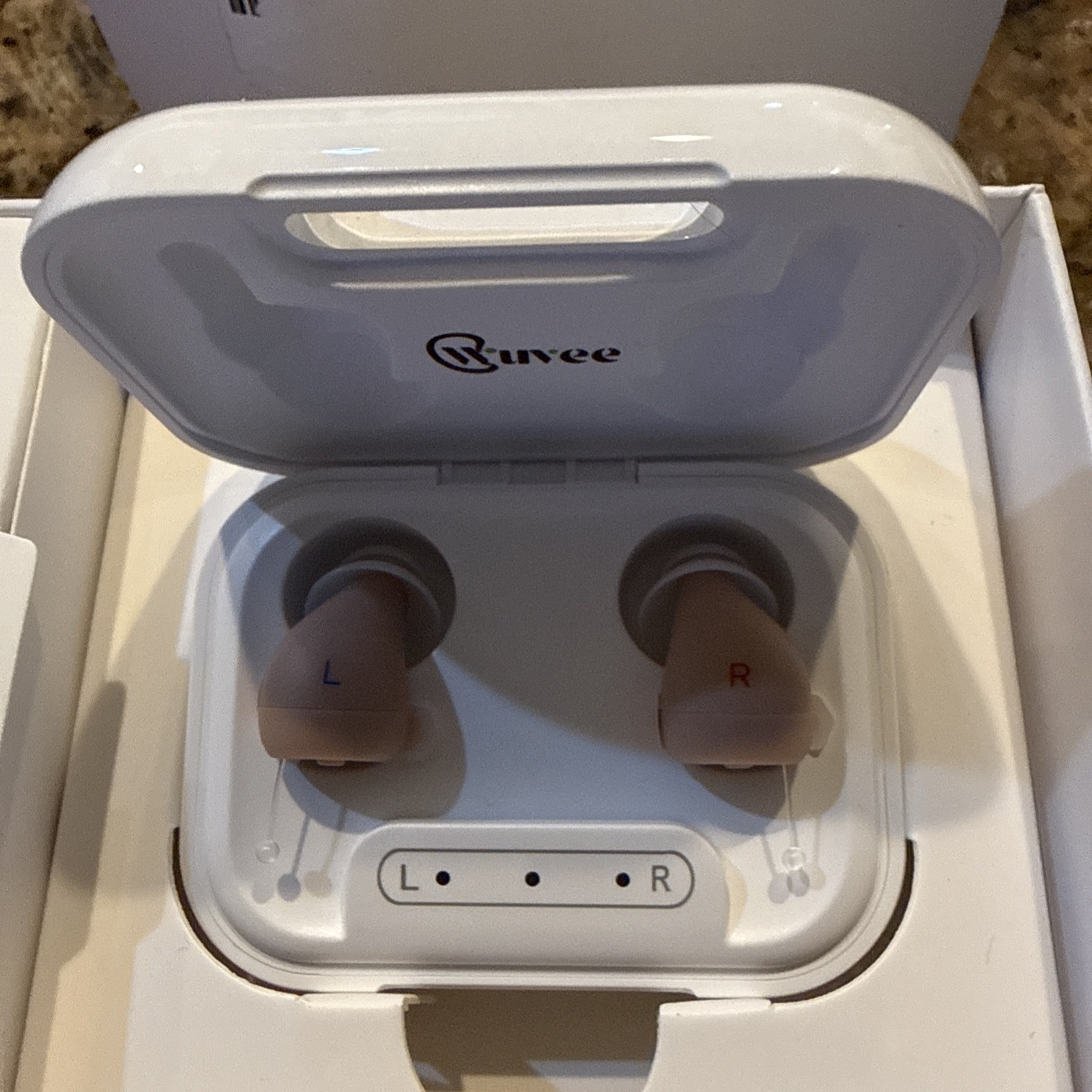 Wuvee Hearing Aids model JH-A260 OTC Hearing Amplifiers With Case