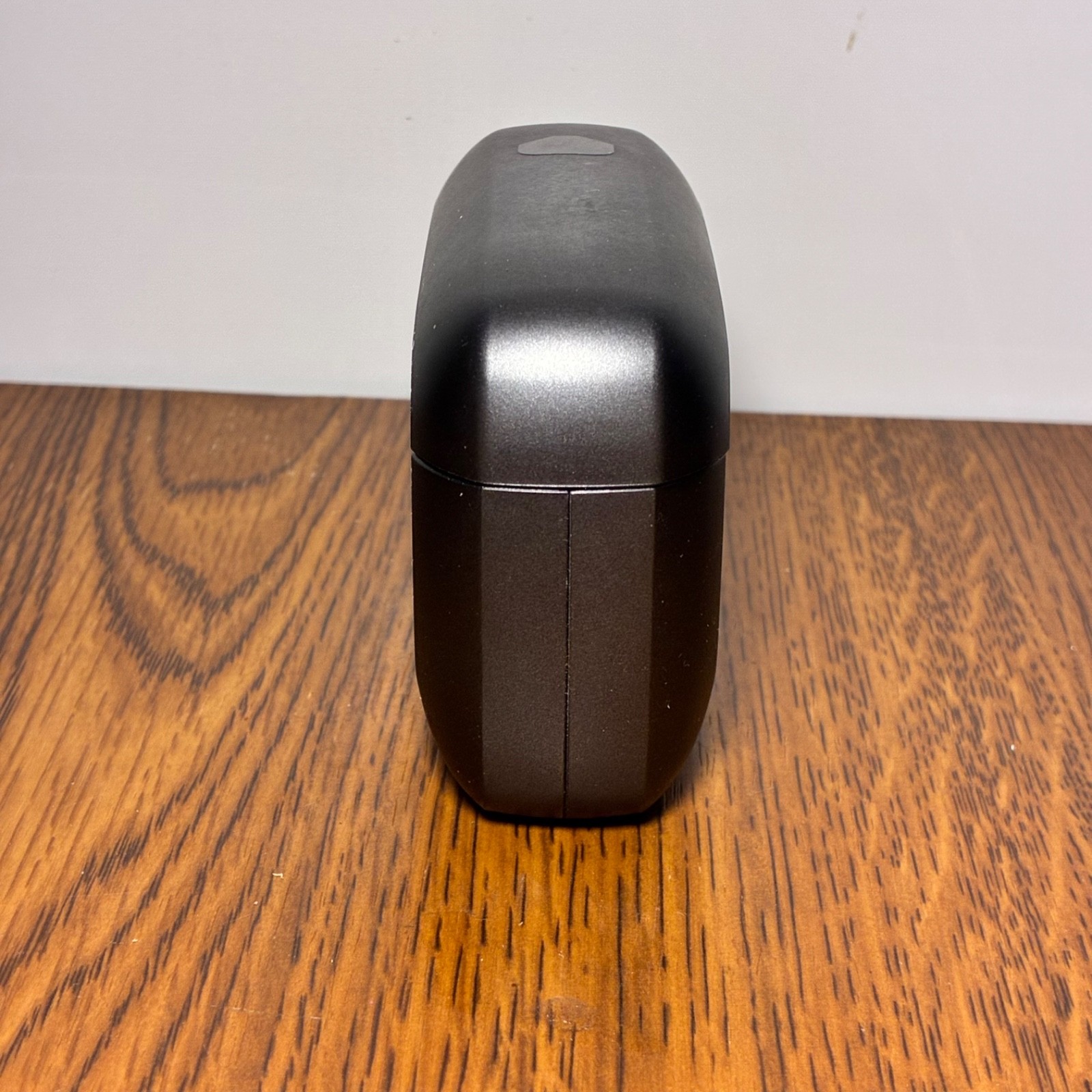Left and Right Resound GN Hearing Aids and charging station w/cord.