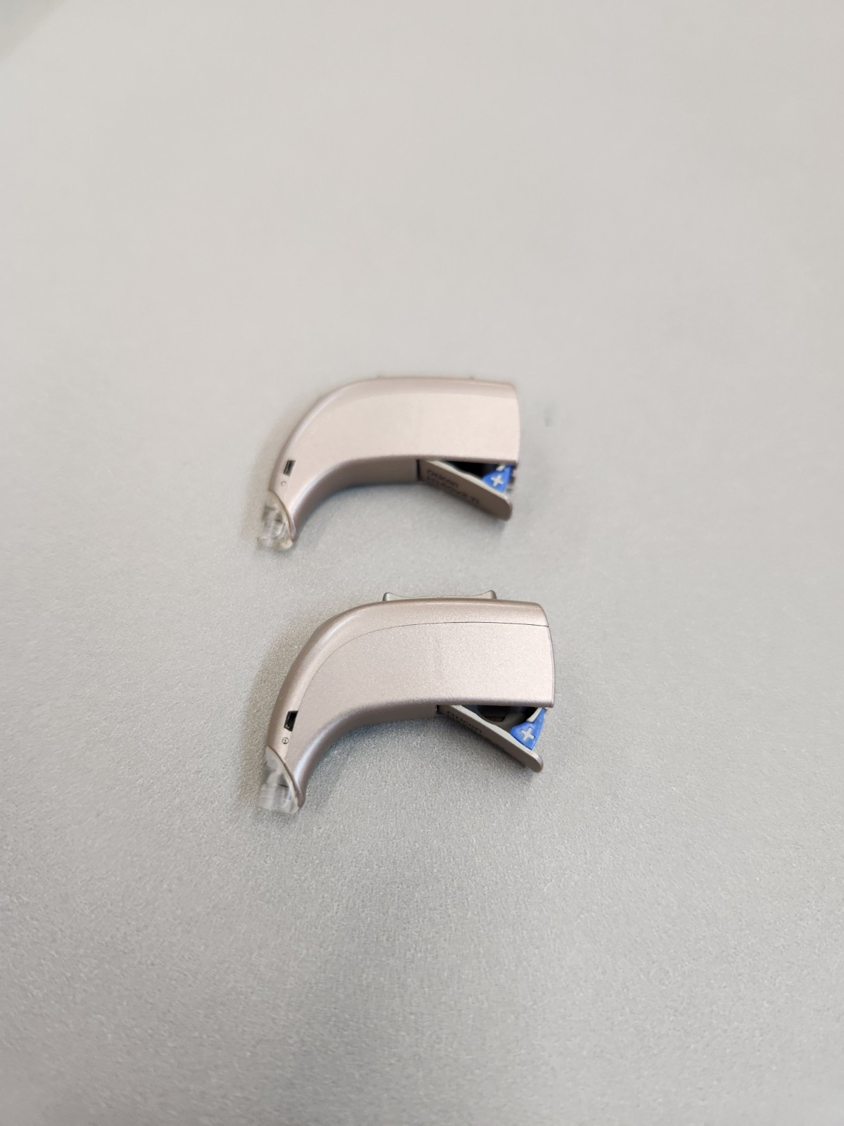 PAIR of Oticon H160 V2 TI BTE Hearing Aids with WARRANTY!