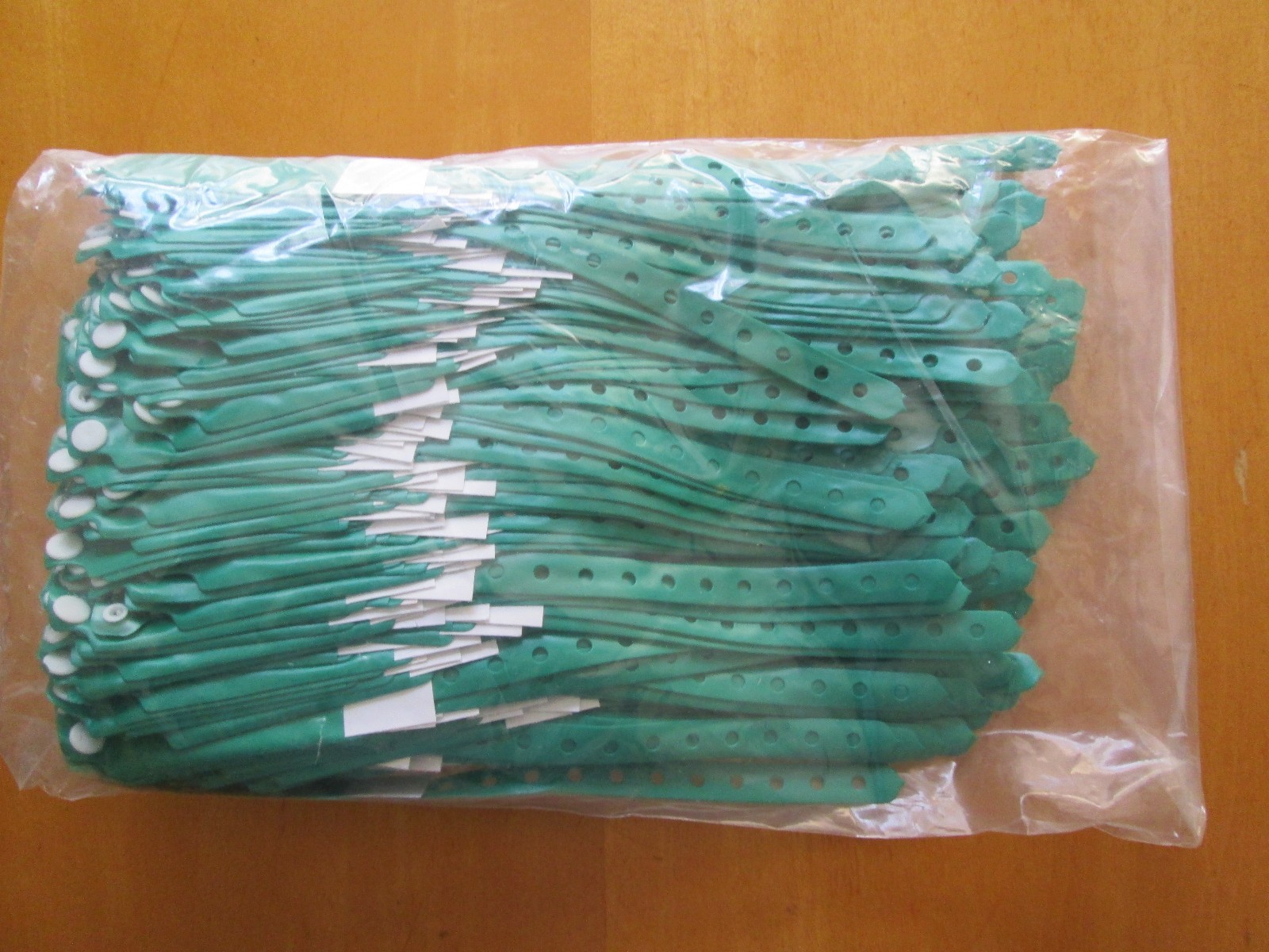 Lot of 250 Adult Green Hospital / Patient / I.D. Adjustable 9″ Insert Wristbands