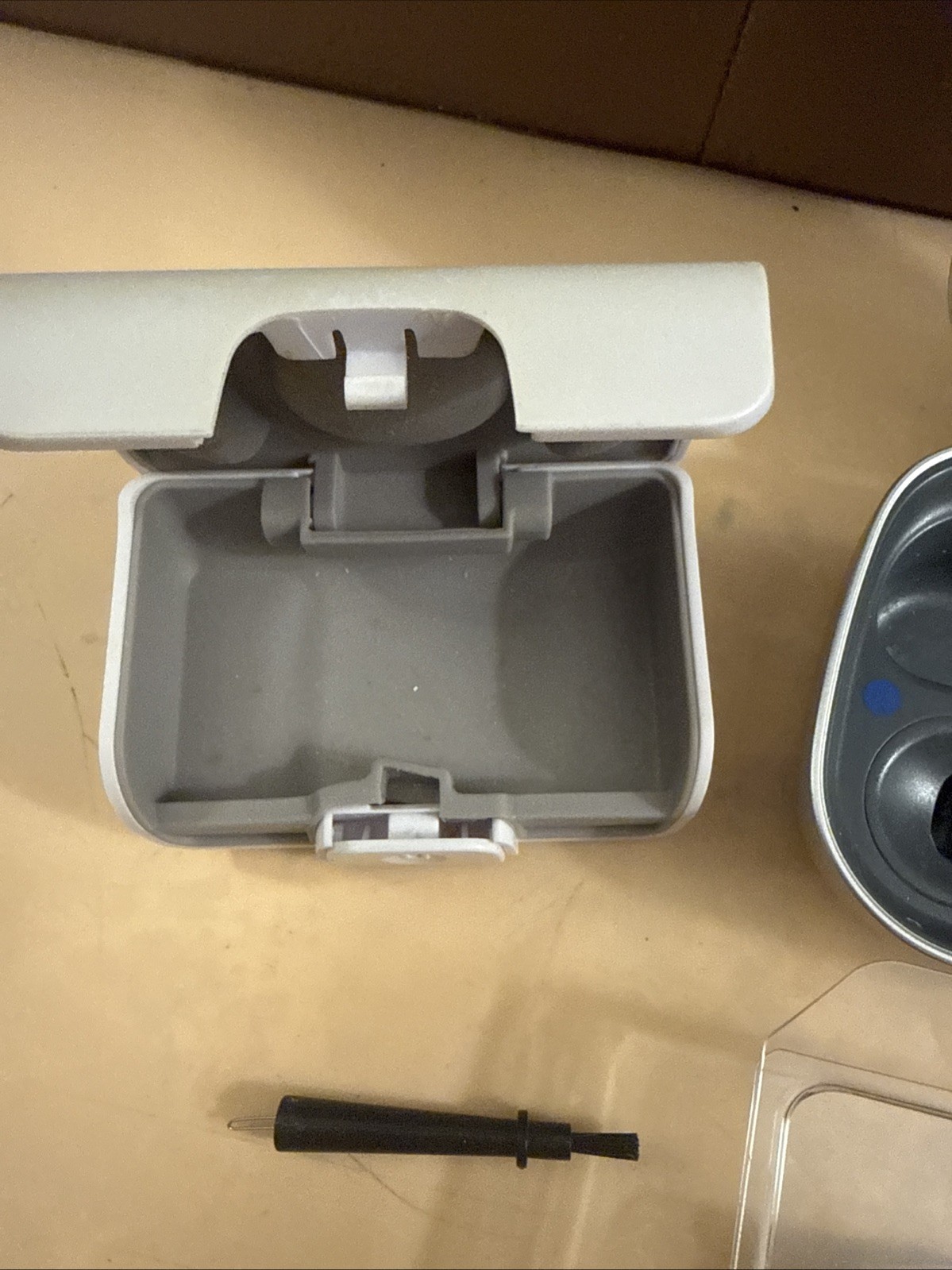 Unitron Charger Moxi Charging Case With cable and plug Travel Case Plus