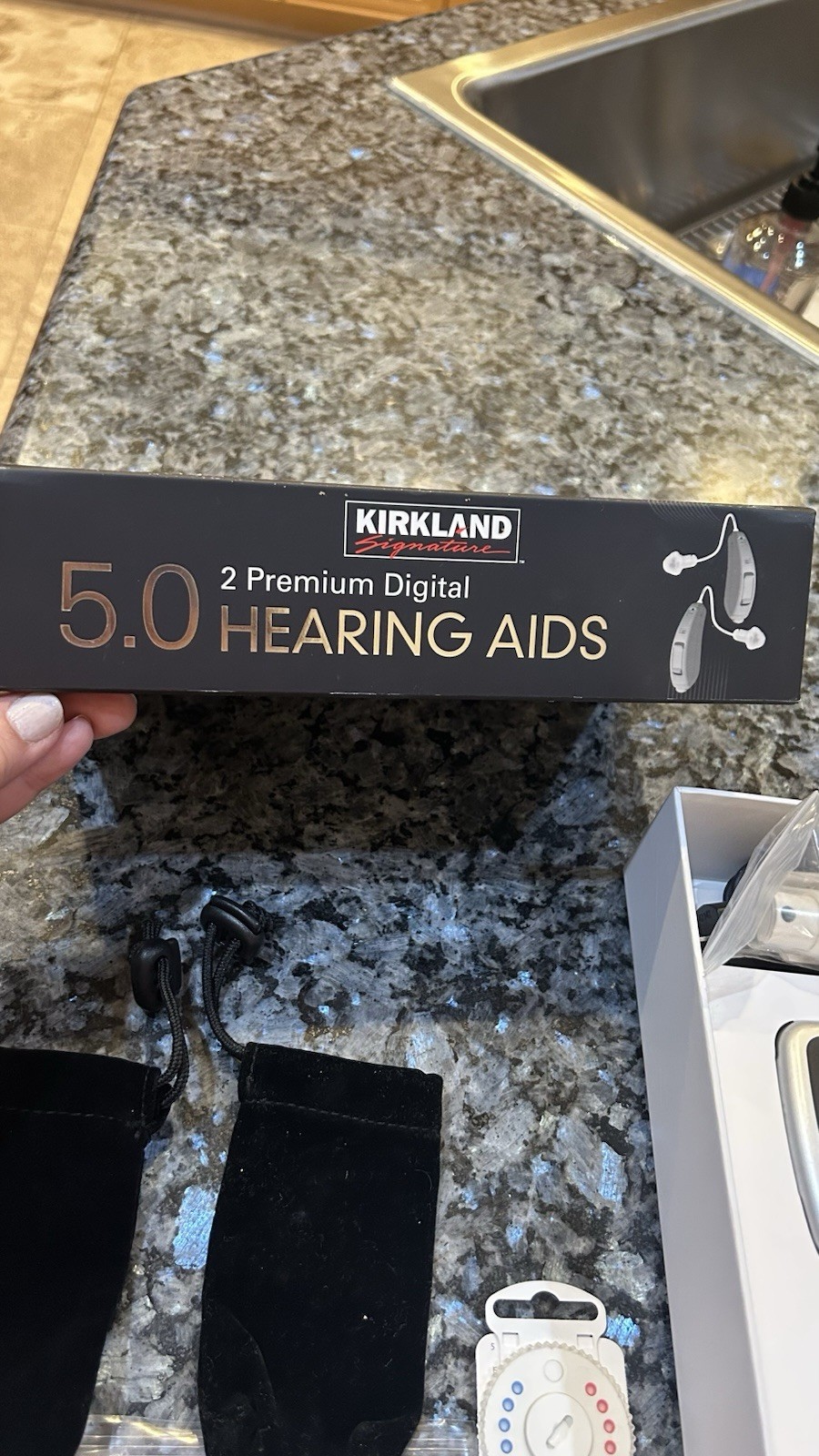 Kirkland Signature 5.0 Digital RIC Hearing Aids Both Ears w/ Remote KS562-DRW