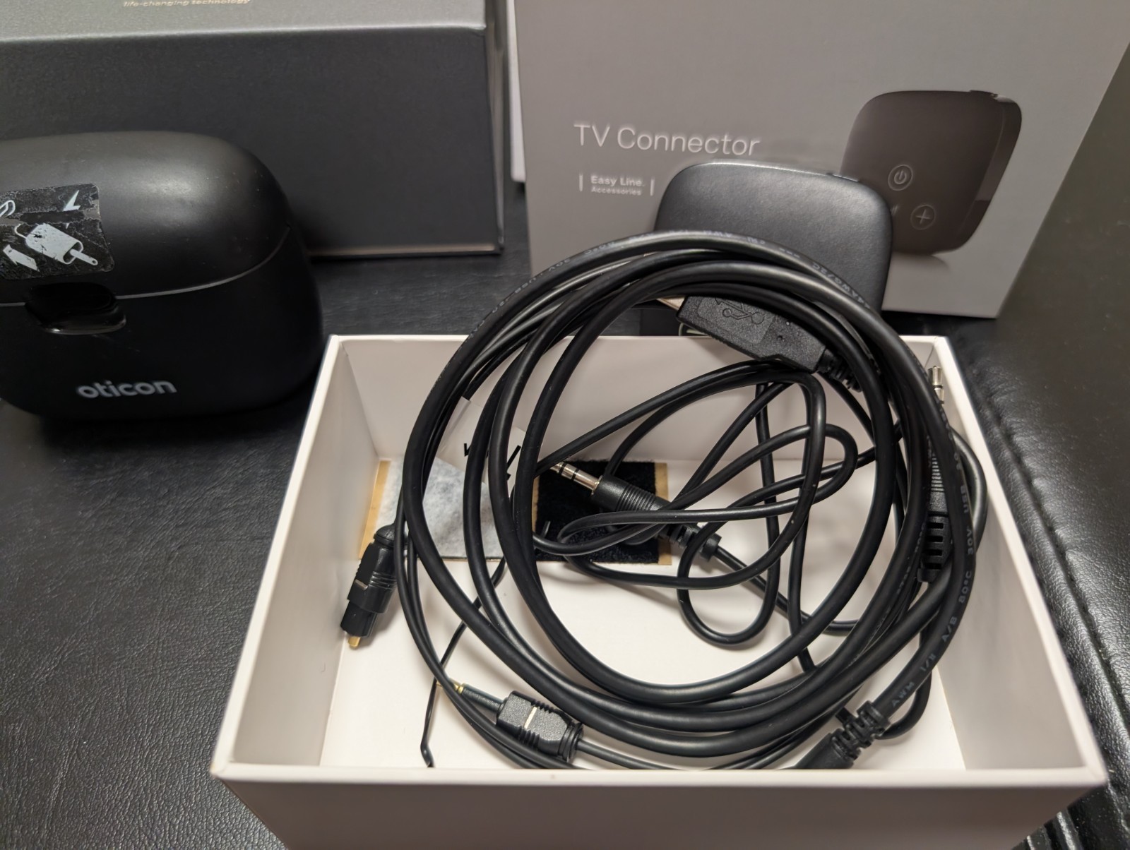 Oticon Smart Charger Minirite R W/ Phonak Wireless TV Connector FREE SHIPPING