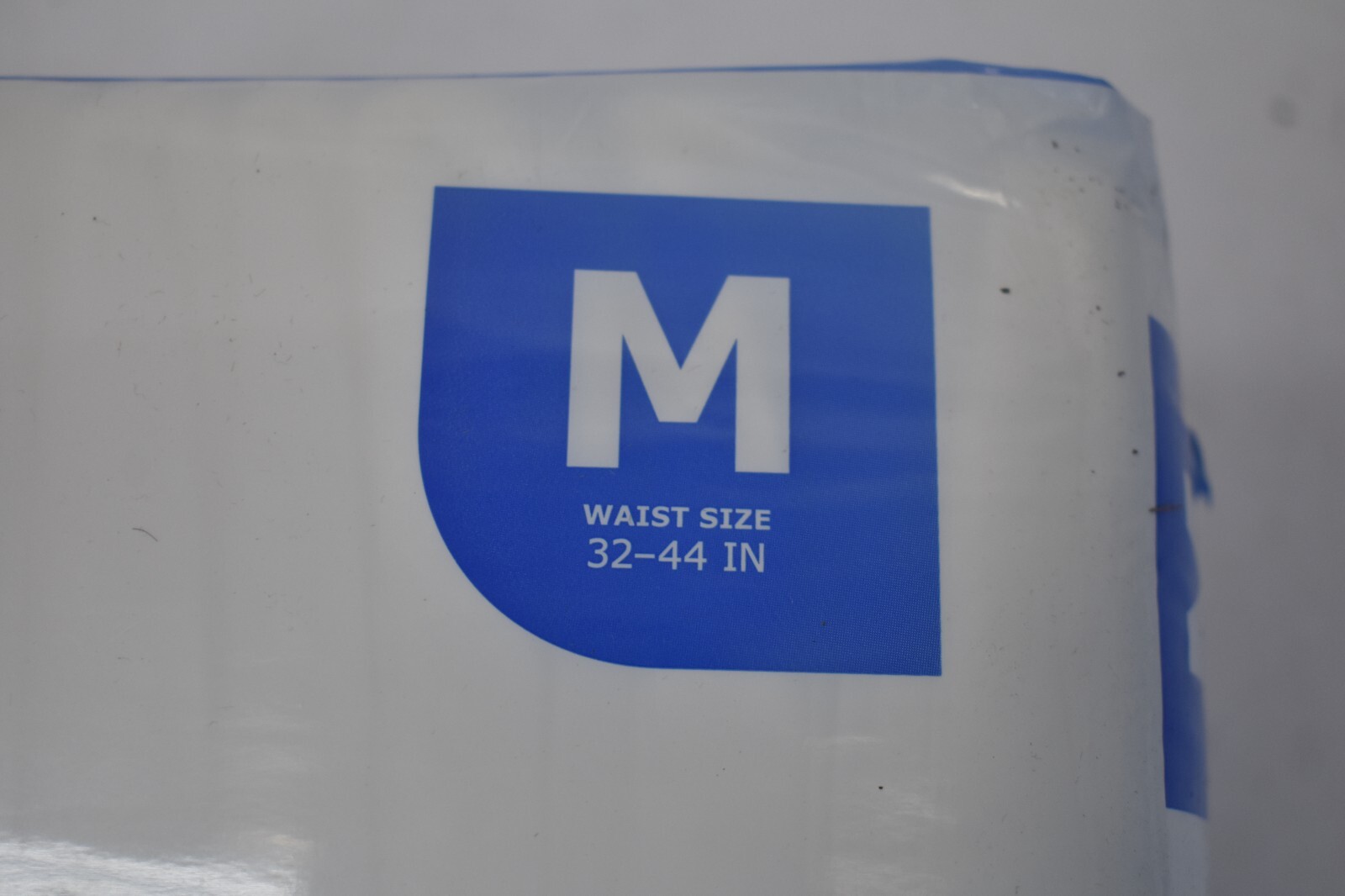 Lot of 32 McKesson Super Briefs Moderate Absorbency Medium Size 32″ To 44″ Waist