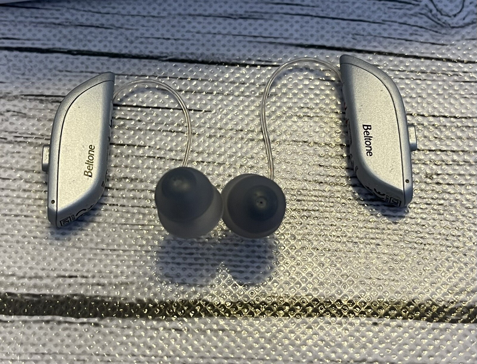 Beltone Imagine 6 IMG663-DRWC Rechargeable Hearing Aid Set with Desktop Charger