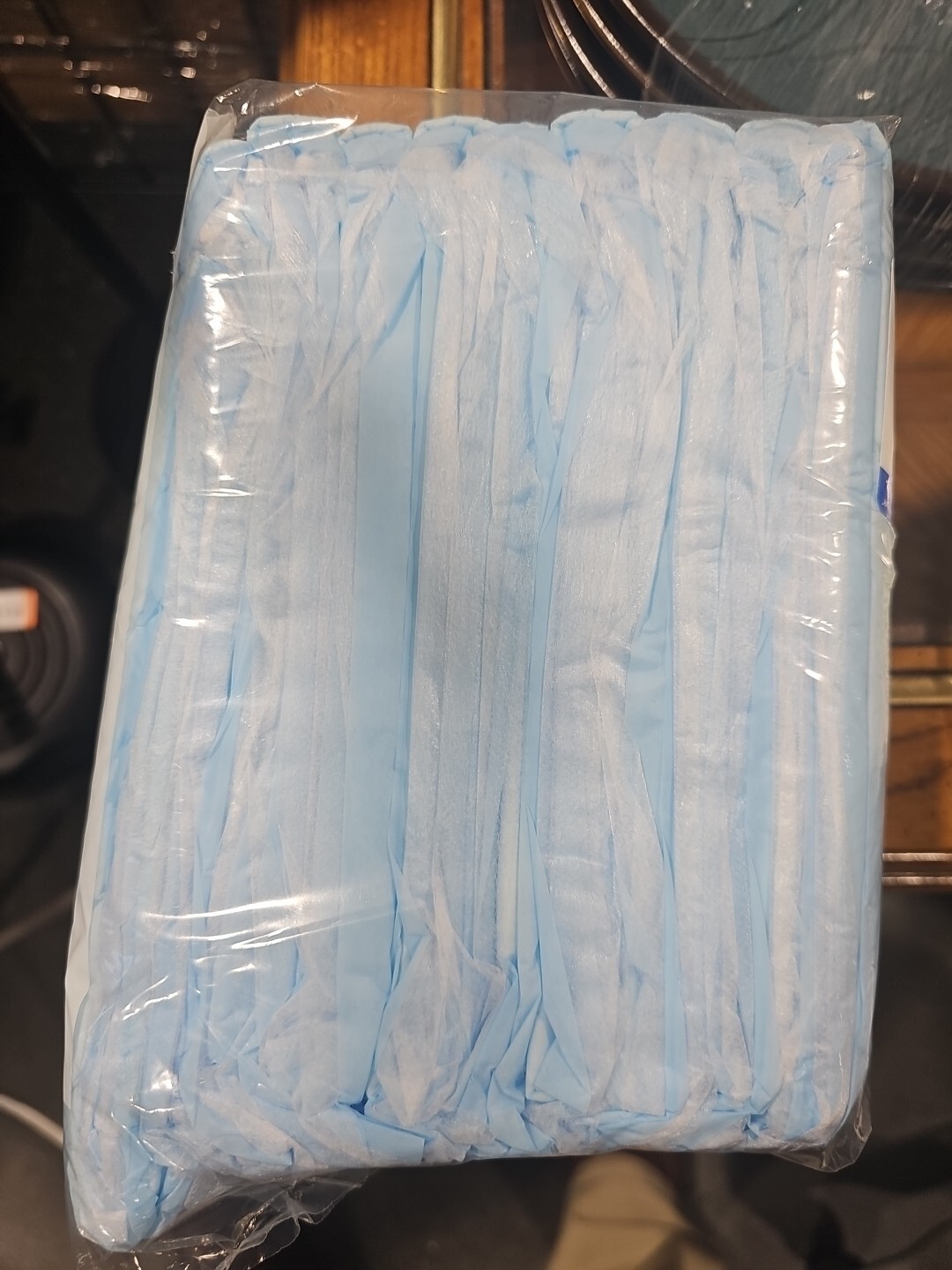 Cardinal Health Wings Basic 10 Underpads 23 x 36 Light Absorbency New