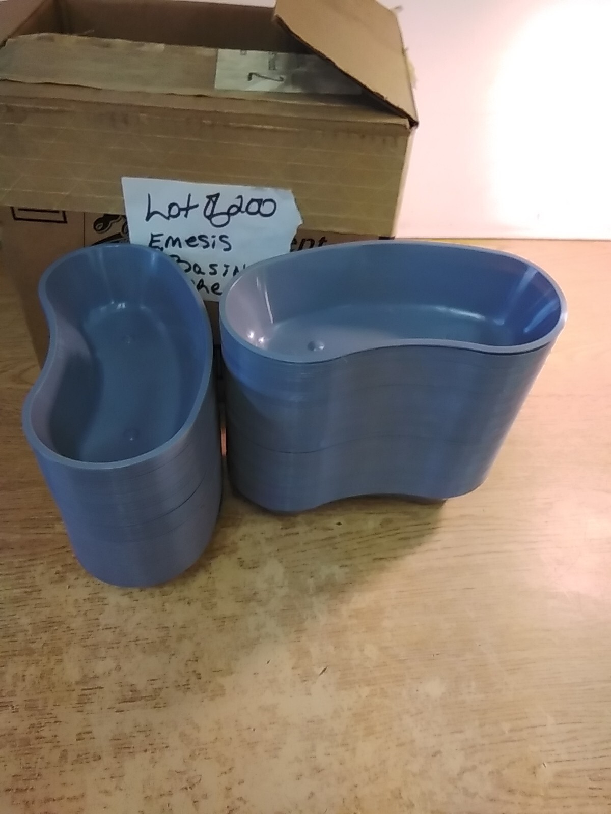 Lot Of 200 McKesson Emesis Basin 16Oz Plastic Single Patient Use