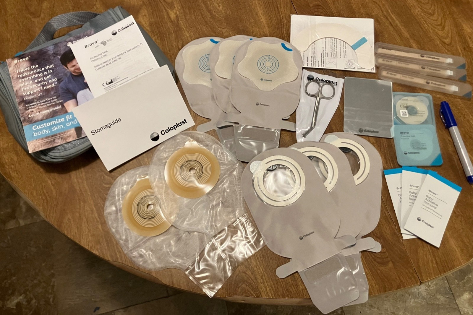 Coloplast ostomy Bag, 2ct 2115,6ct other, 4elastic barrierstrips, paste