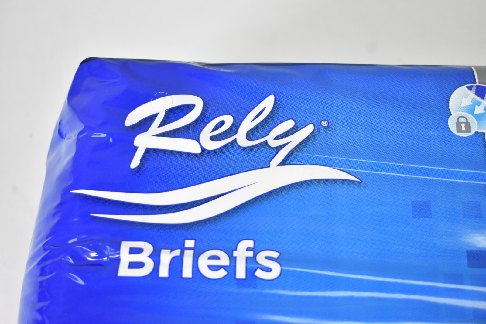 Lot of 2 Rely Maximum Absorbency Medium Size Briefs 16/Pack 32″ To 44″