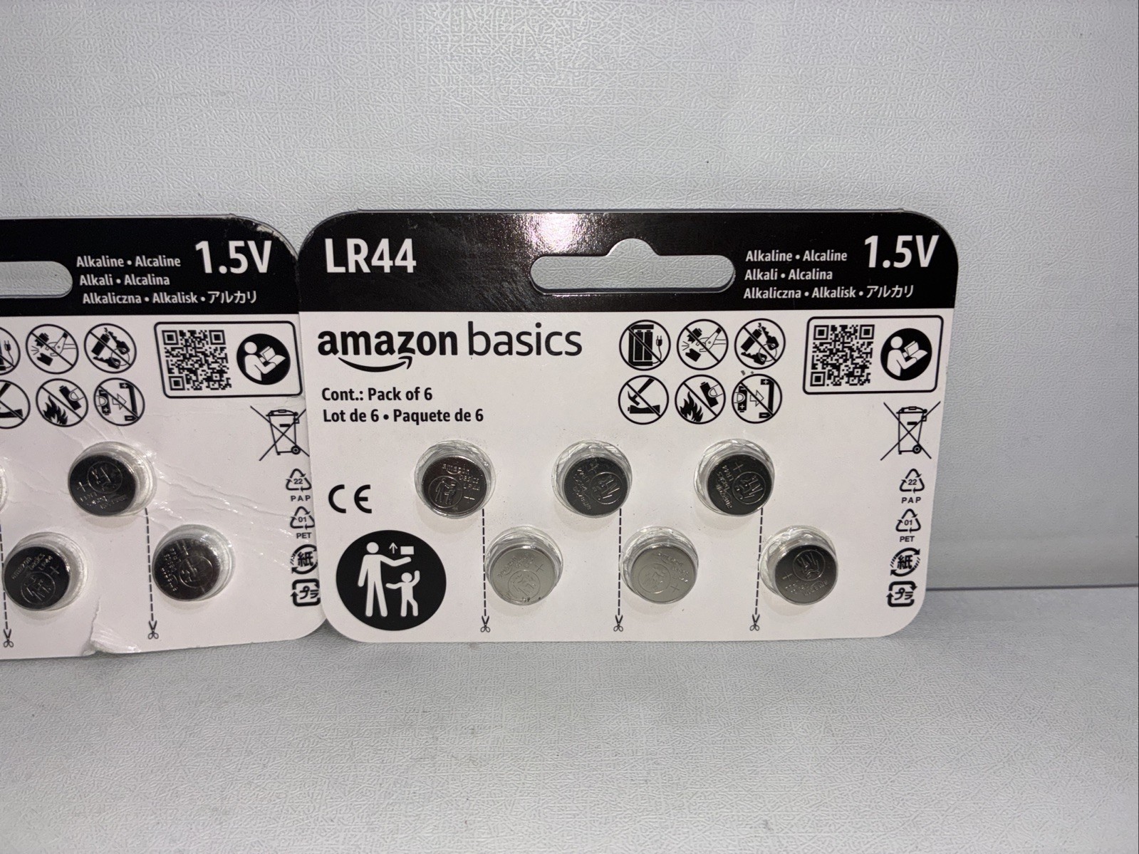 Amazon Basics 6-Pack LR44 Alkaline Button Coin Cell Battery, 1.5 6 Count