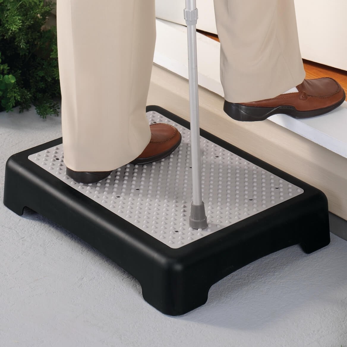 Non-slip Indoor/Outdoor 4 Inch Height Mobility Platform Step Grooved Surface Fo