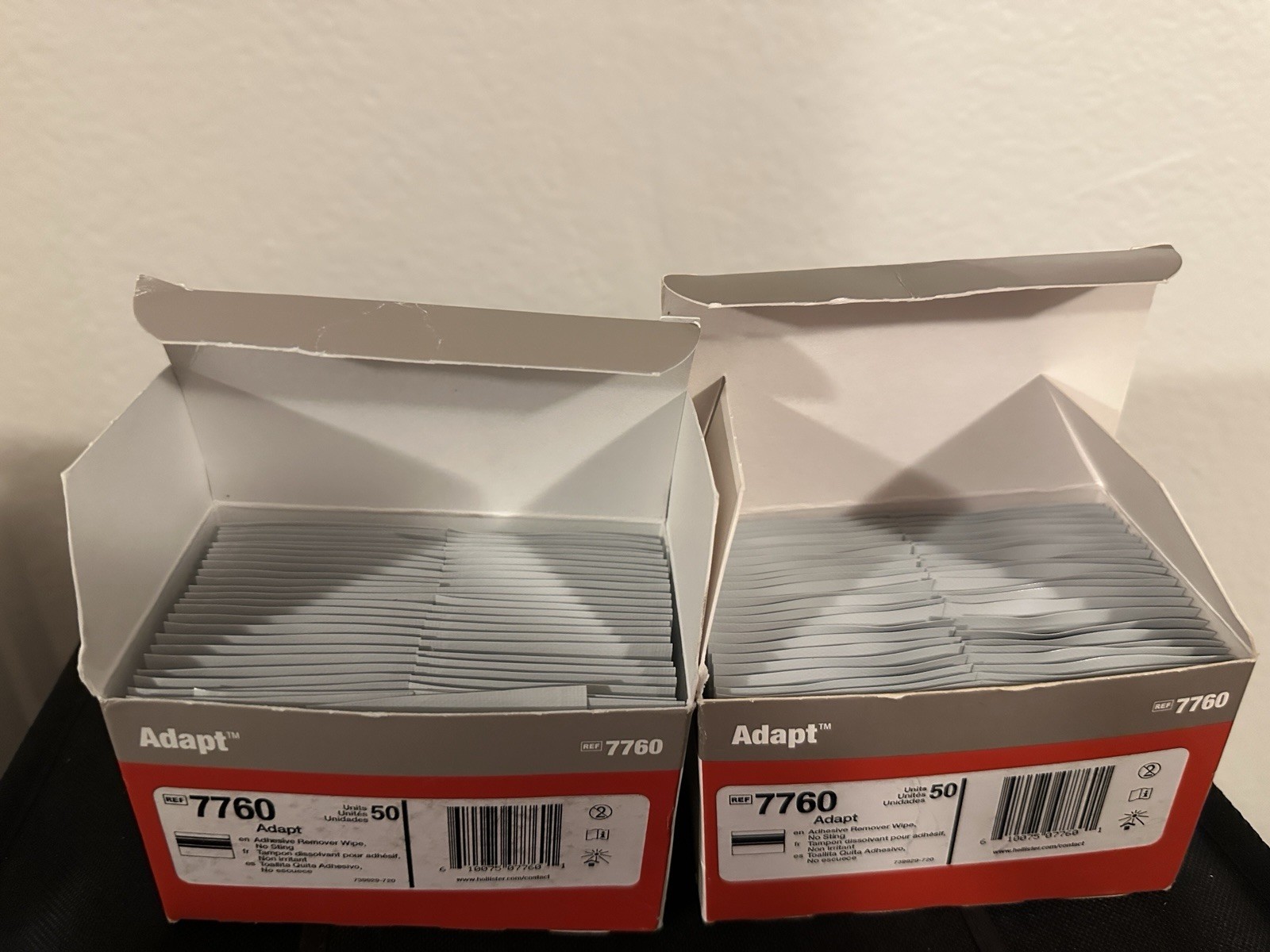 100 Hollister 7760 Adapt Universal Remover Wipes No Sting Expires 2027