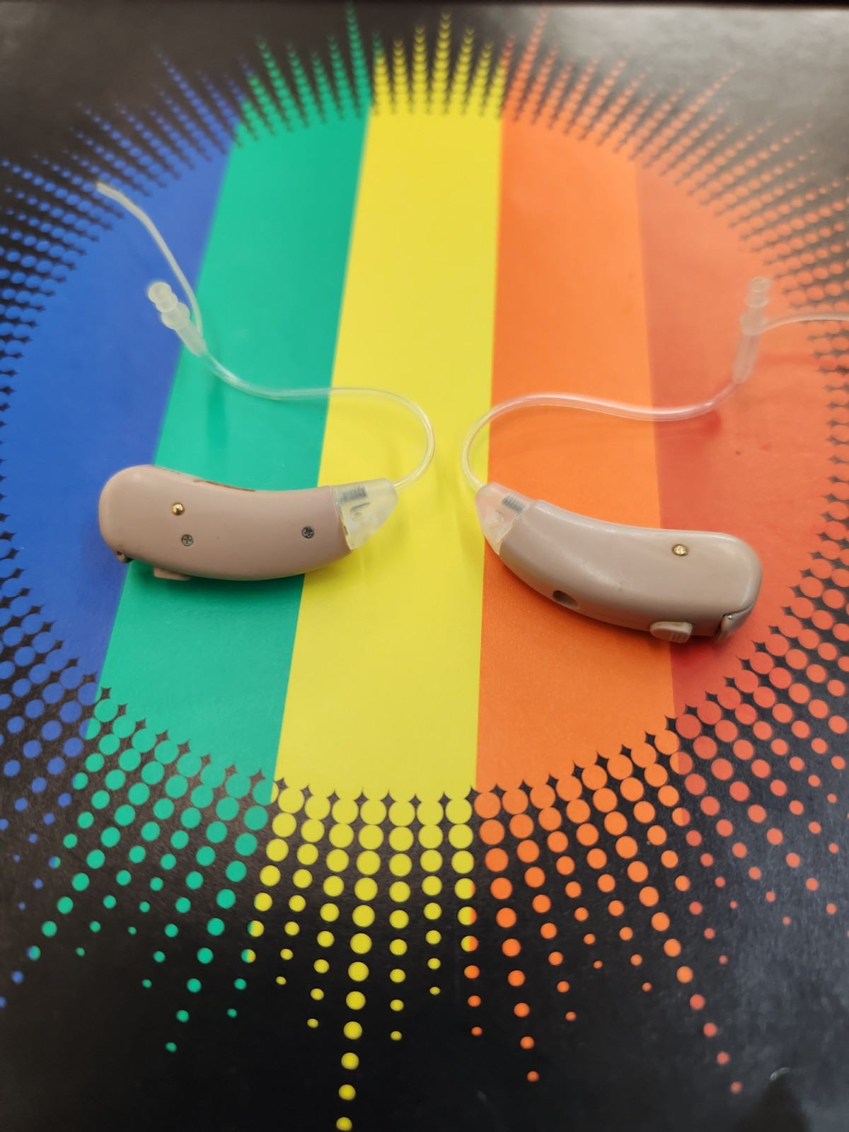 PAIR of Miracle Ear 880 S BTE with WARRANTY!