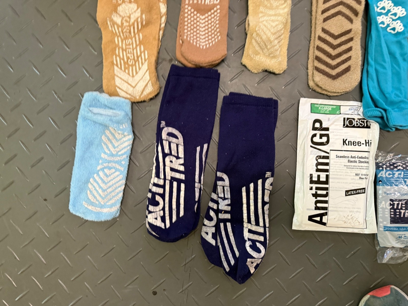 (40) Pairs Acti-Tred Patient Slippers No-Slip Socks FREE SHIPPING!