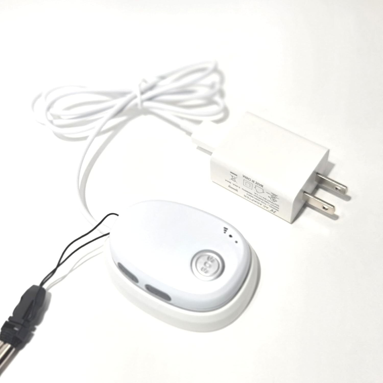 SkyAngel~Wave | Call and Speak to 911 | No Subscription | No Phone Needed -White
