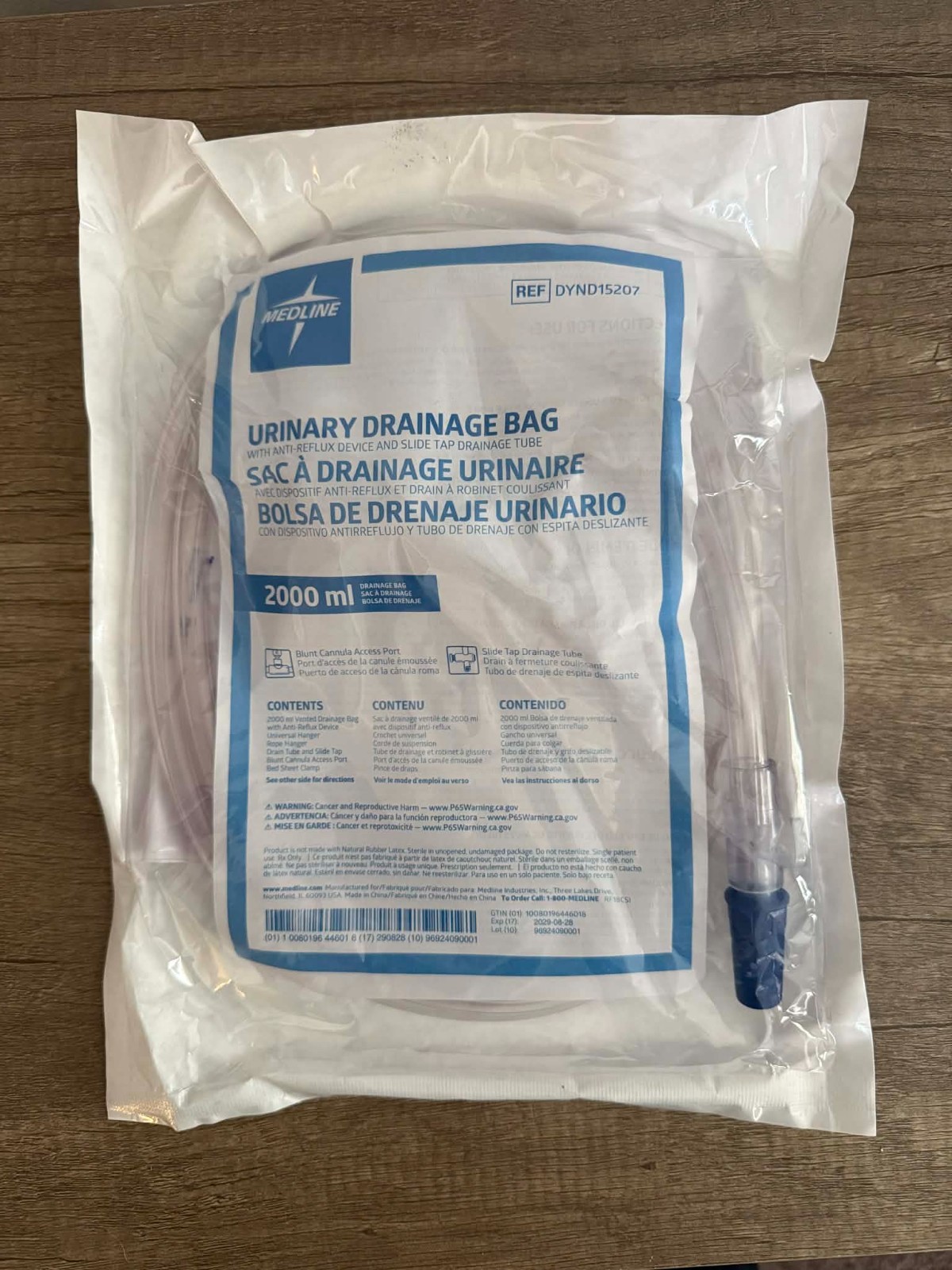 Medline Urinary Drain Bags Anti-Reflux Devices Slide-Tap Drainage Port, 2,000 mL