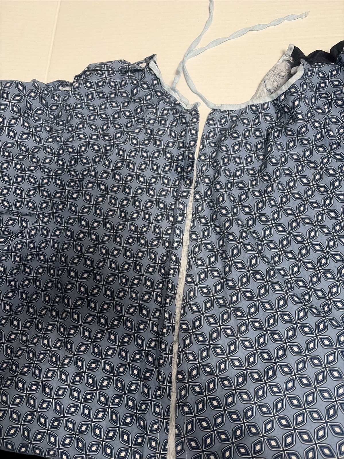 Hospital Gown with Pocket, Cotton Blend, Unisex One Size