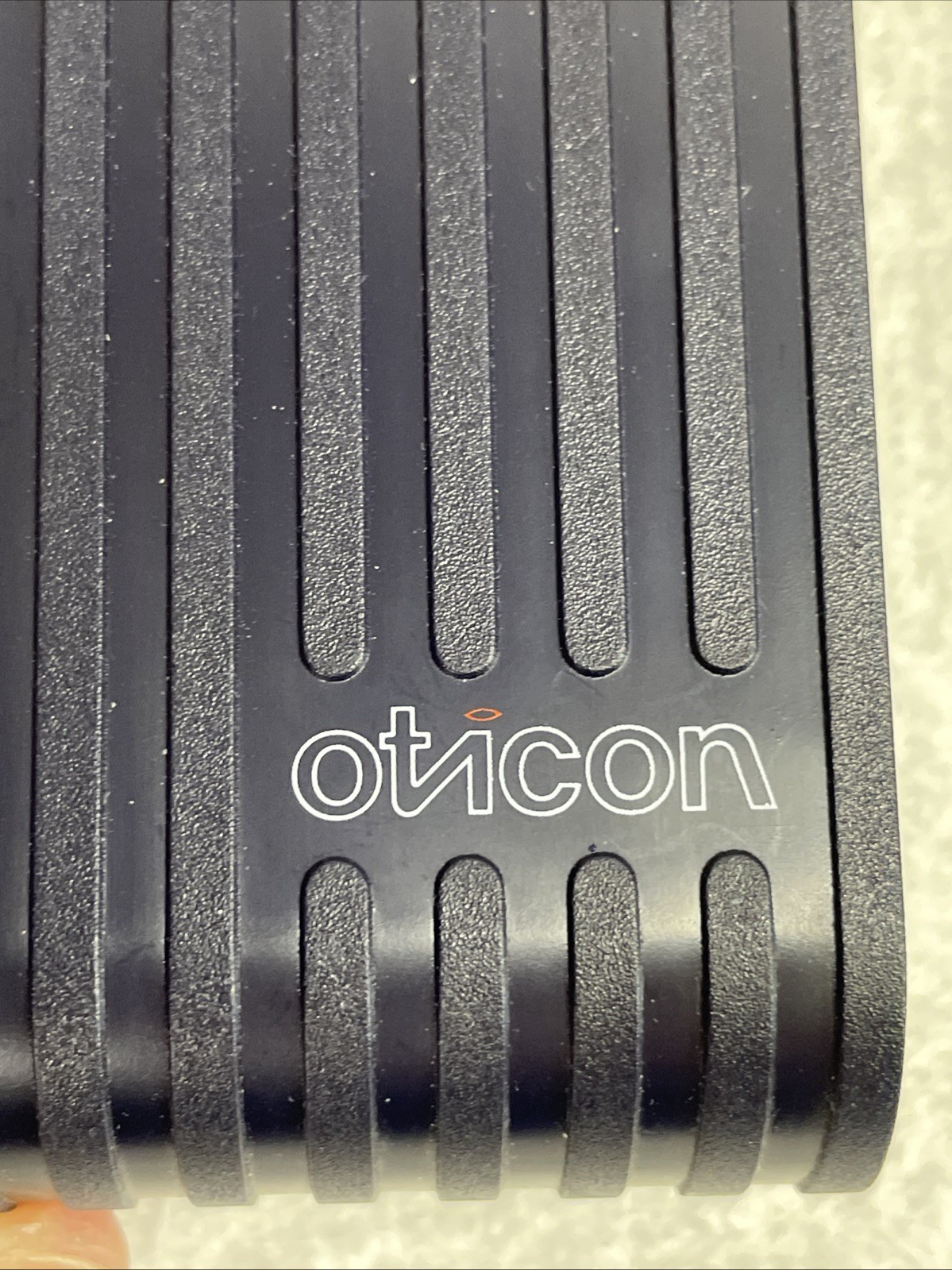 OTICON Clamshell Hard Case for Hearing Aids Navy Blue 2 1/2″ x 3″ x 1″