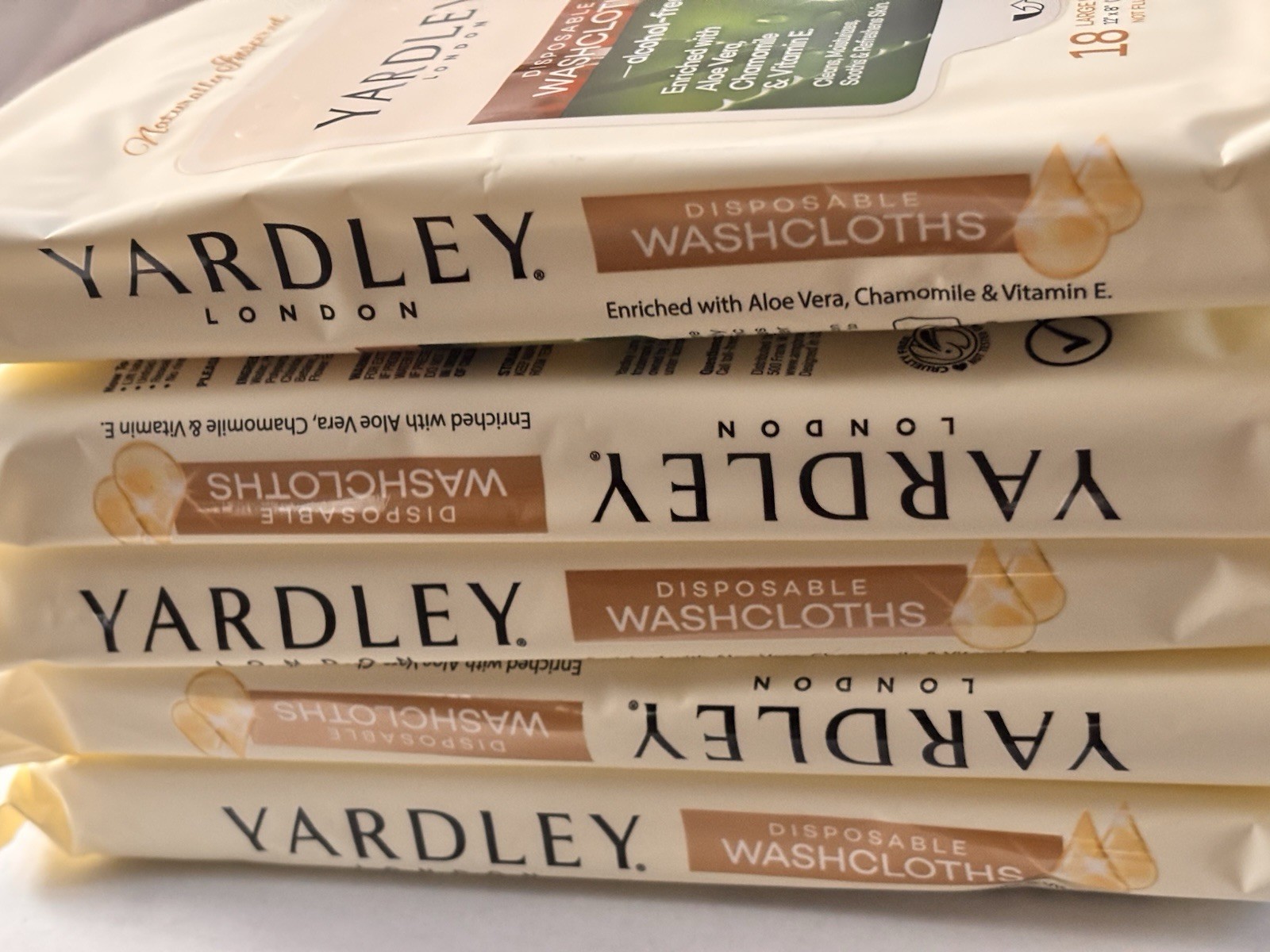 Yardley Disposable Washcloths- Enriched with Aloe Vera 5 Packs Total 90 Wipes
