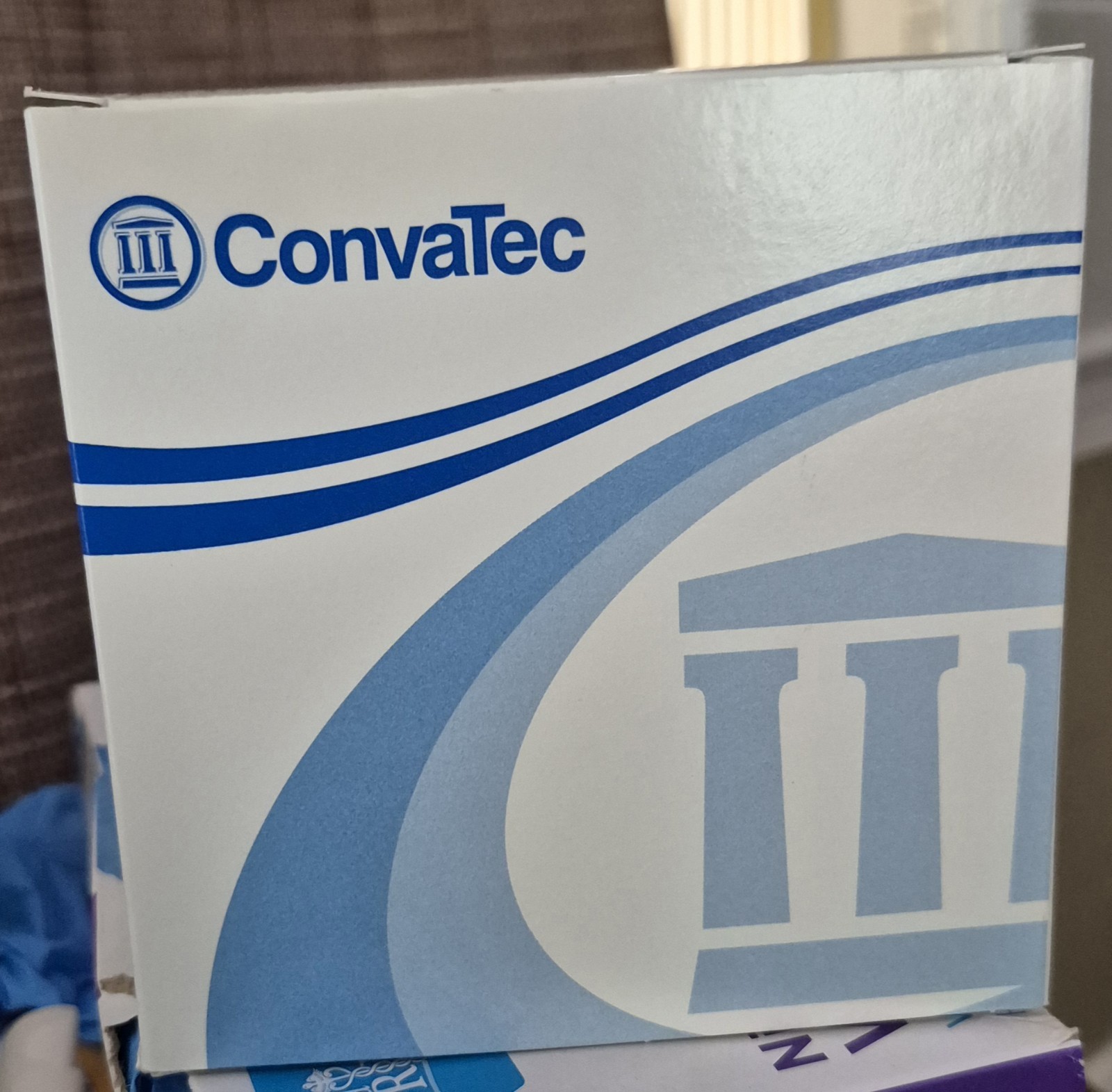 ConvaTec Natura Sur-Fit 2 1/4″ 57mm New Bo of 10 Durahesive Skin Barrier 401576