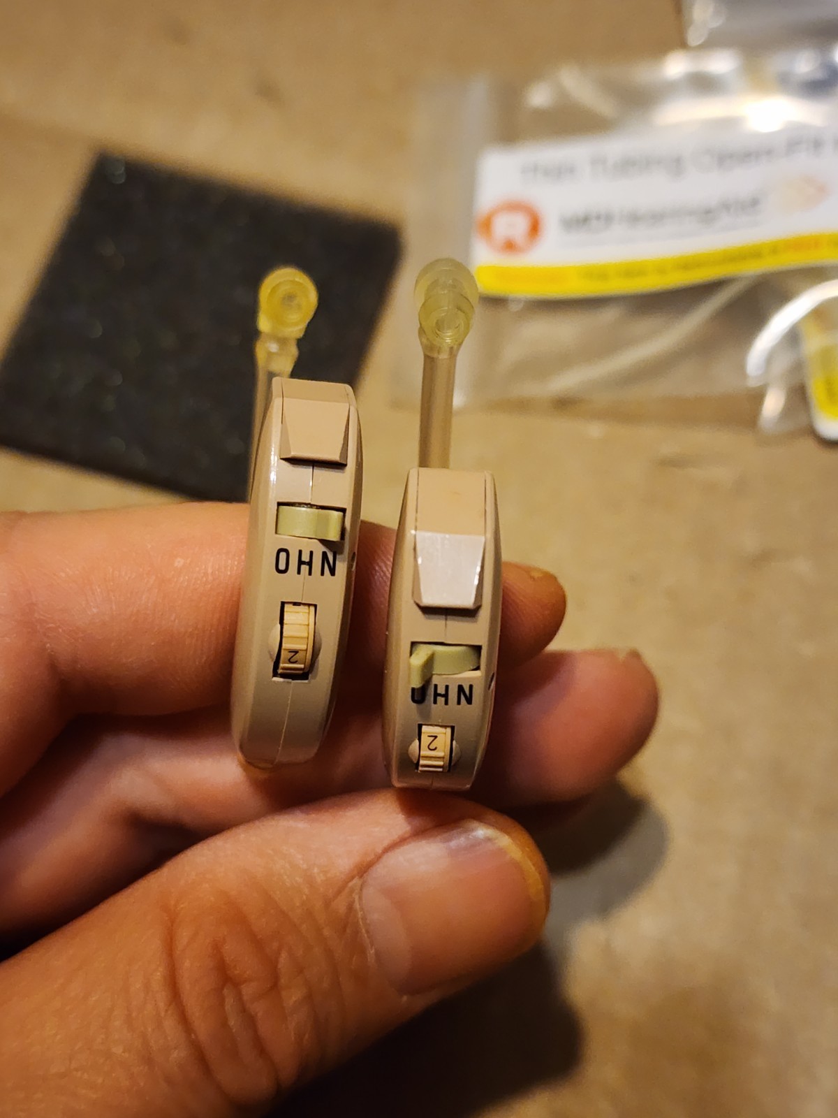 MDHearing Aid PRO Left & Right Acoustitone PRO Hearing Aid Battery Powered Mint