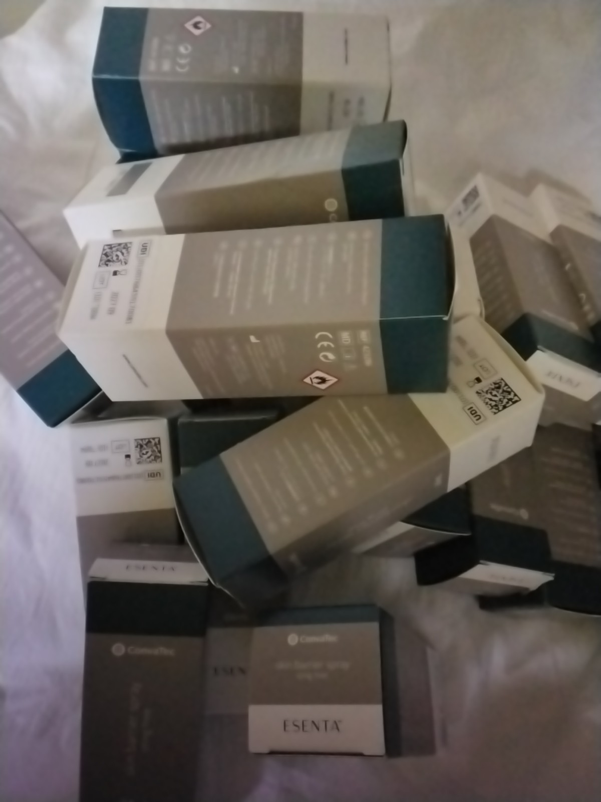 12 Convatec Esenta Sting Free Skin Barrier Spray 28mL