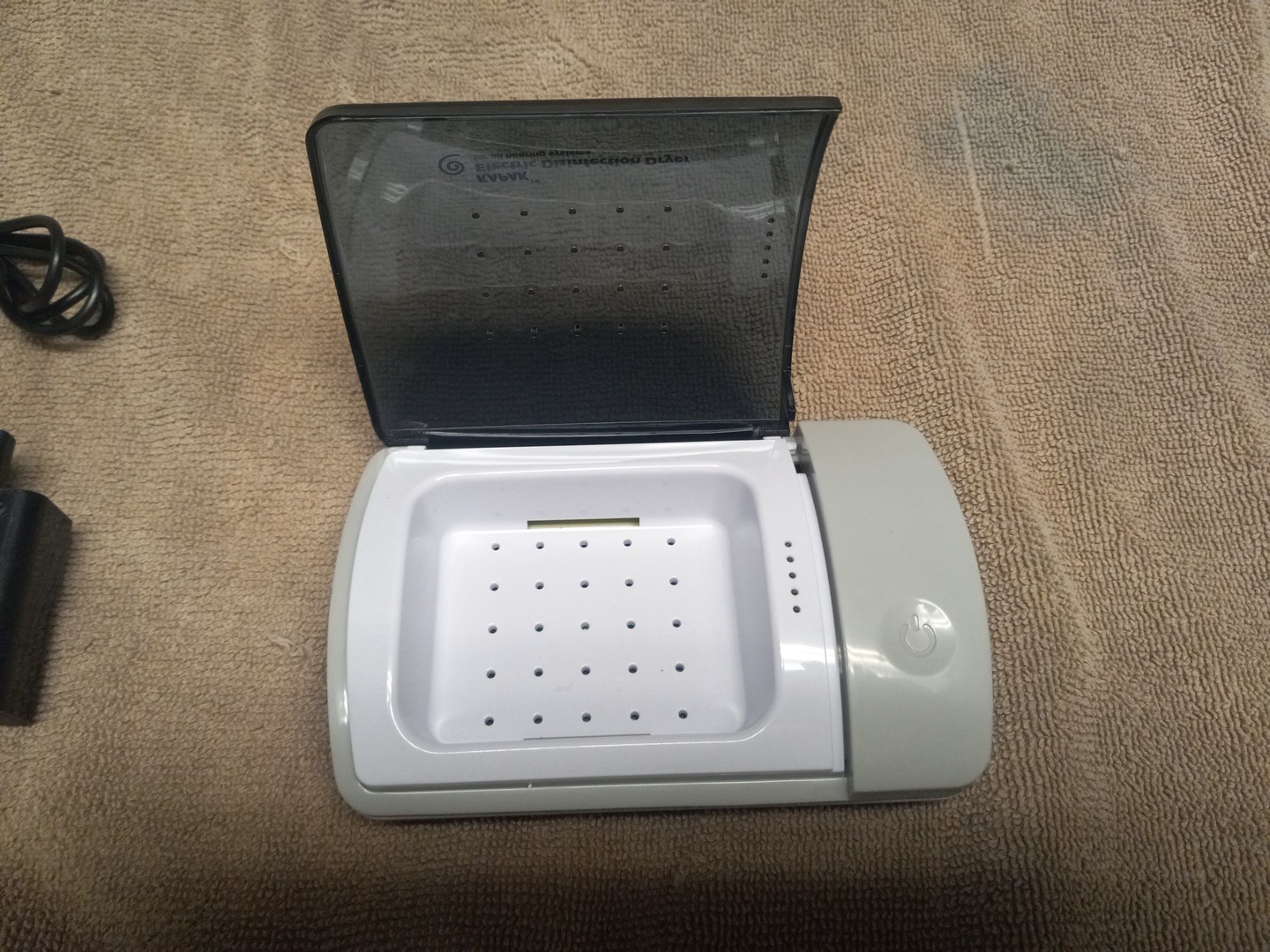 Kapak UV-C Electric Hearing Aid Disinfection Dryer, Refresher, and Storage