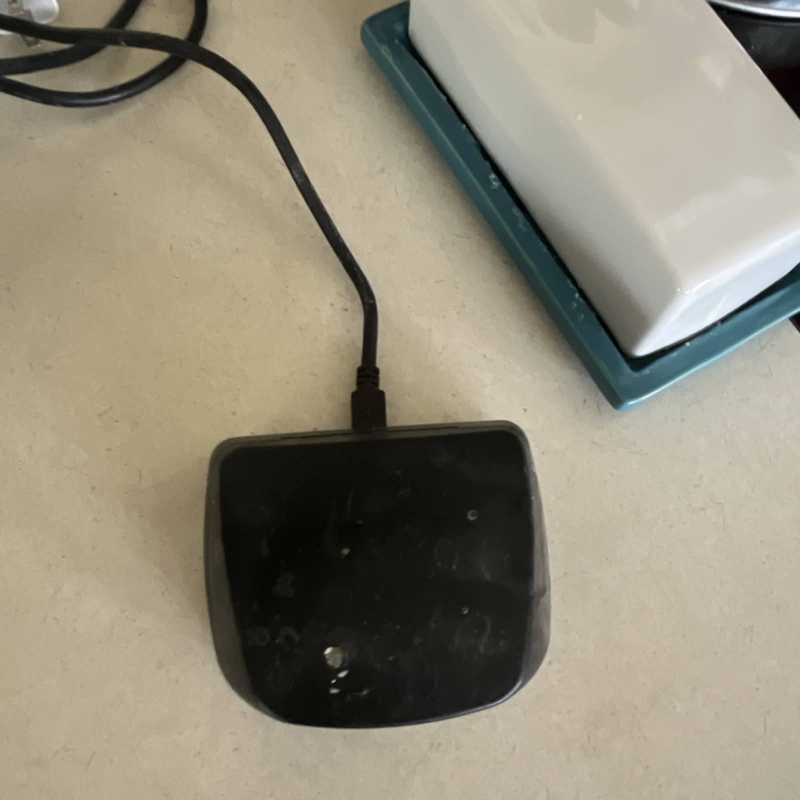 Starkey RIC Hearing Aid Rechargeable Black Model 721 with Charging Case