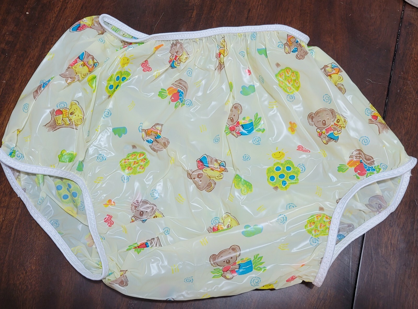 Incontinent Protection Gary NEW Plastic Pants Adult Size 2X-Large Aussie Bears