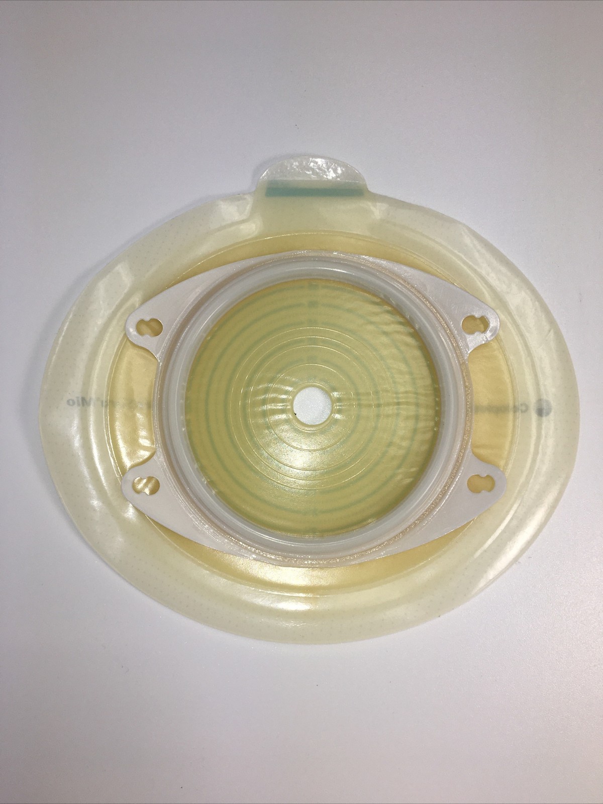 10 Coloplast 11486 Pouches & 10 Barriers 10531 Yellow Flange Expires 2027