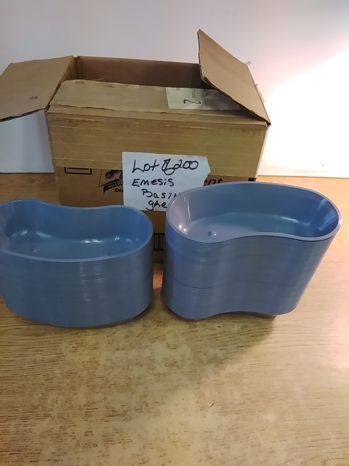 Lot Of 200 McKesson Emesis Basin 16Oz Plastic Single Patient Use