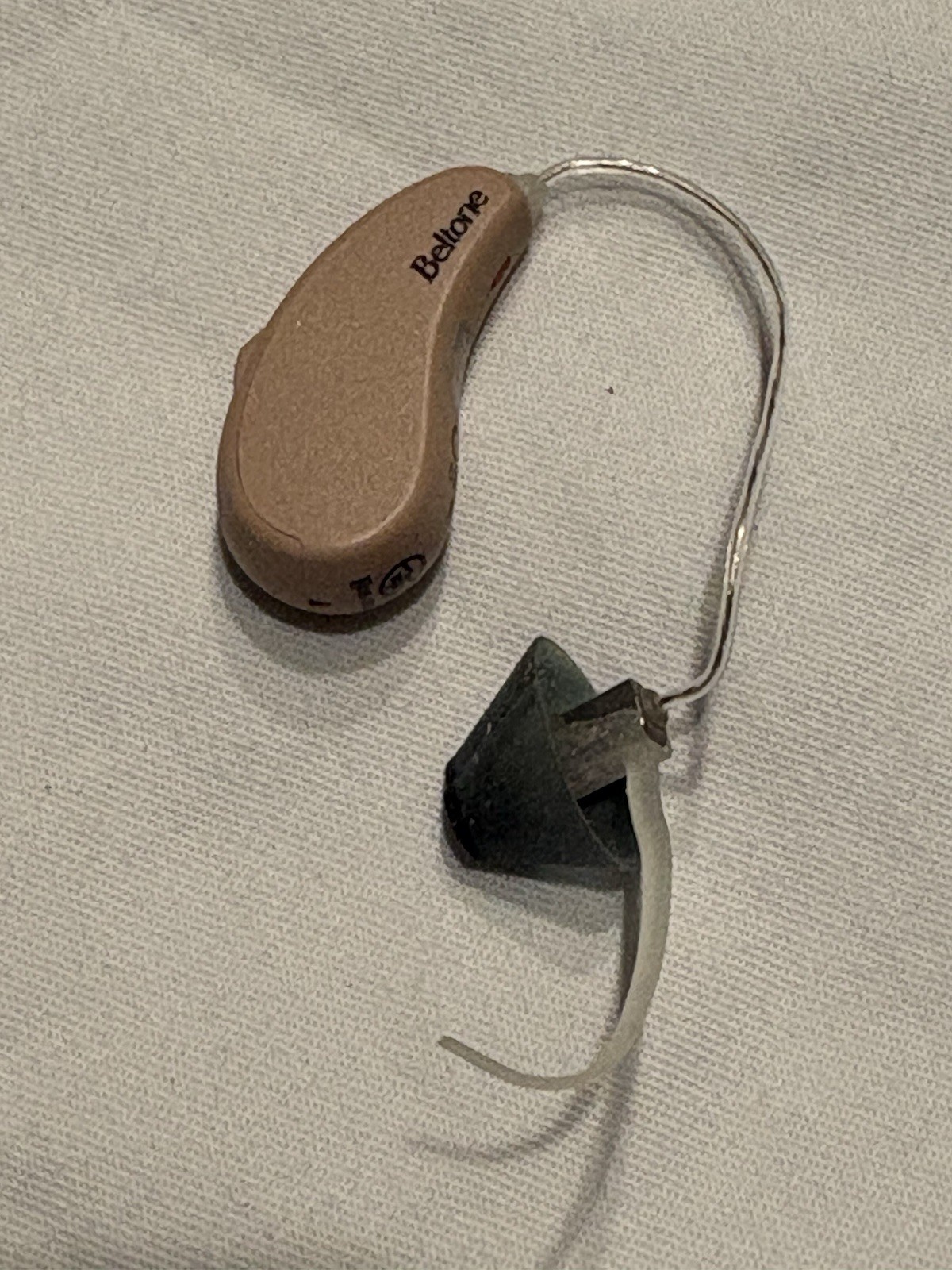 Beltone Hearing Aids 0297 W/ Charger