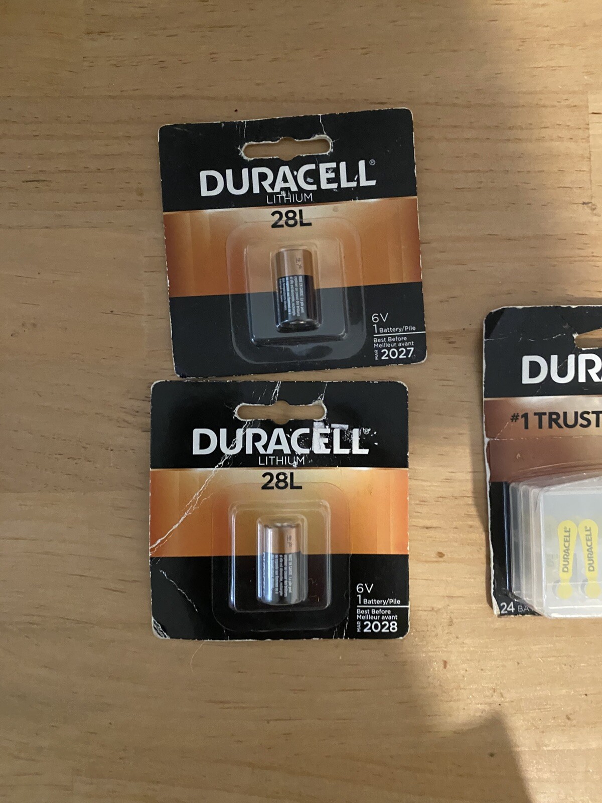 New Duracell Size 10 ,13 And 2 Pcs Of 28L, New In Pack Expiration Mar2027 Lot 4