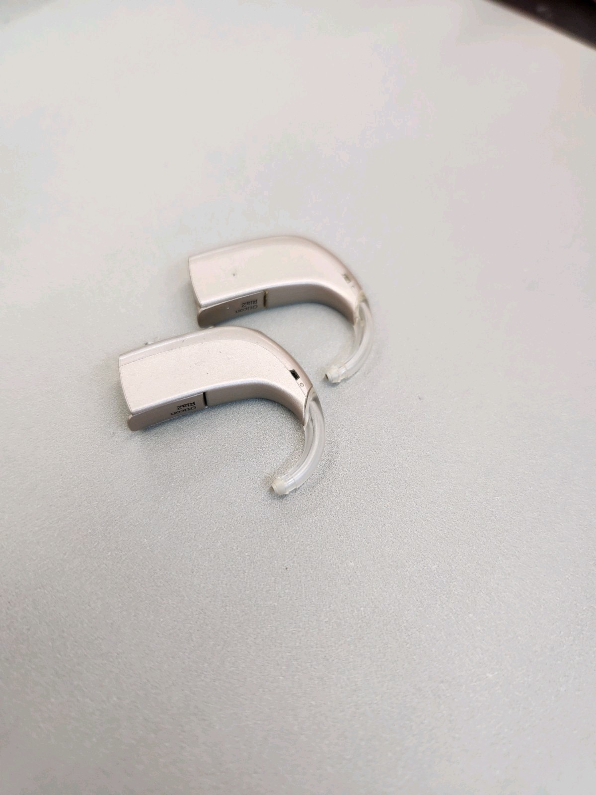 PAIR of Oticon Ria 2 BTE with WARRANTY!