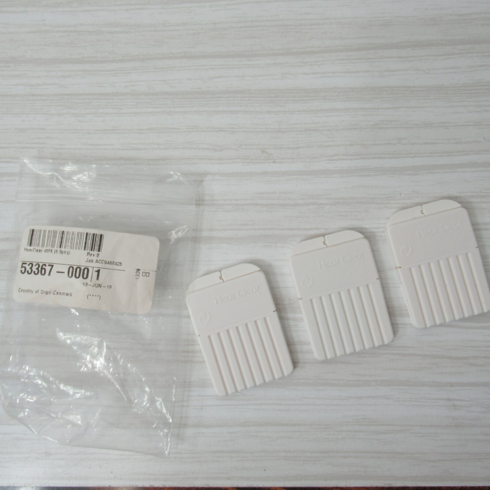 Hearing aid Batteries Size 10 Lot of 46 Exp 2023 Hear Clear Cleaning Brushes
