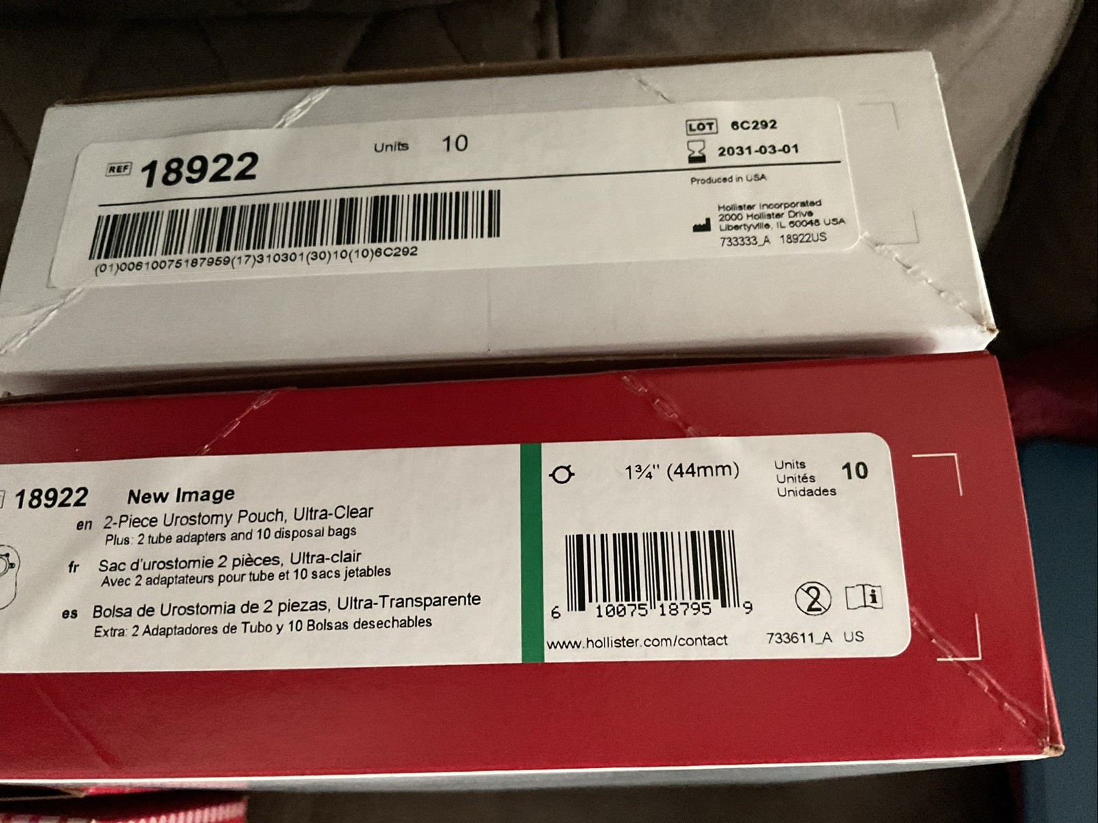 Hollister 2-piece Drainable Ostomy 18922 box on 10