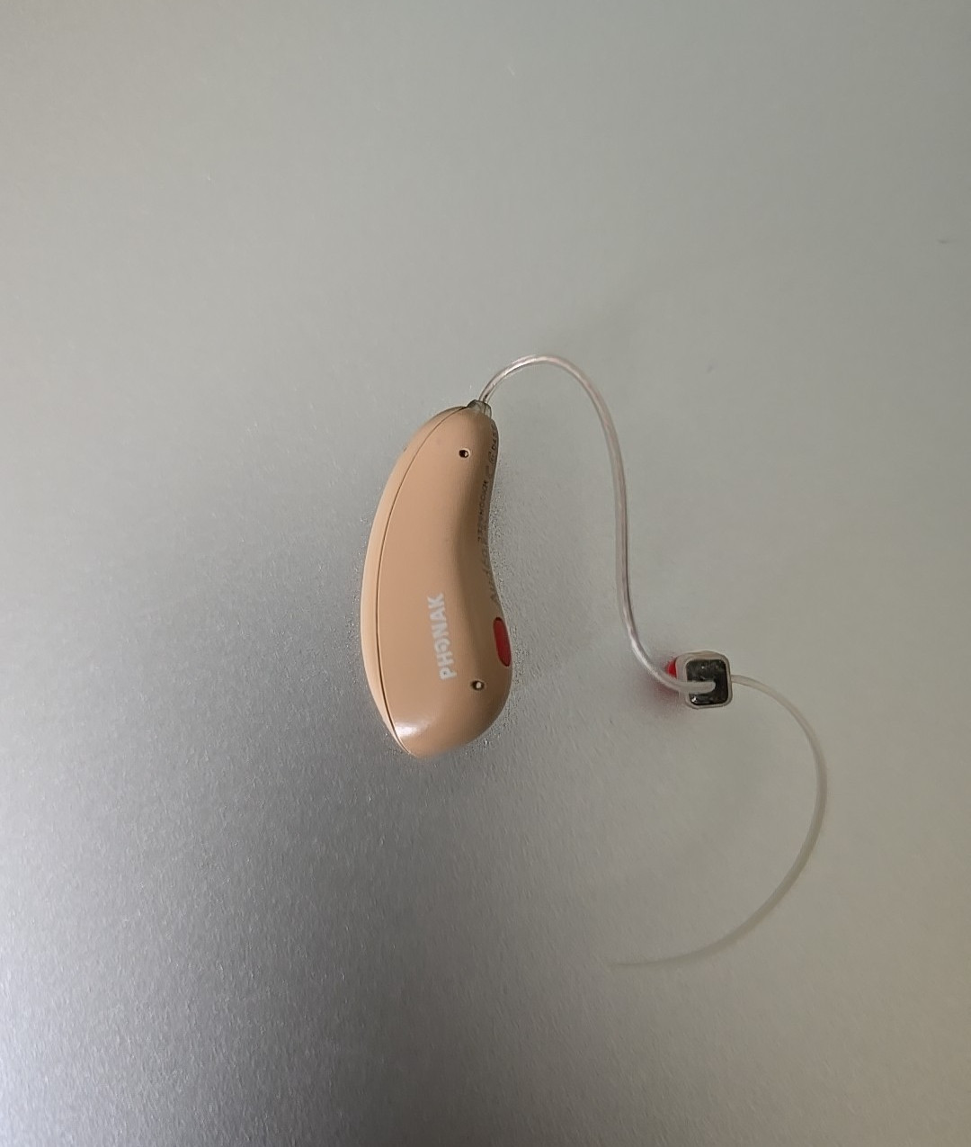 1X_ PARADISE AUDEO P90-RL HEARING AID. MILD TO SEVERE HEARING LOSSES.
