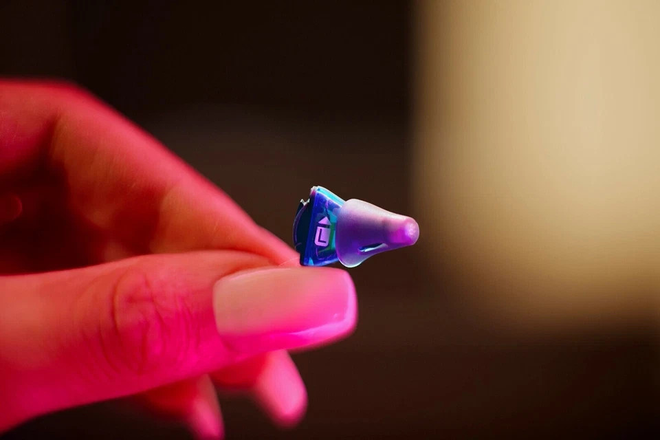 S igni a Silk 1X Instant-Fit CIC Complete-in-CanaL Digital Hearing Device