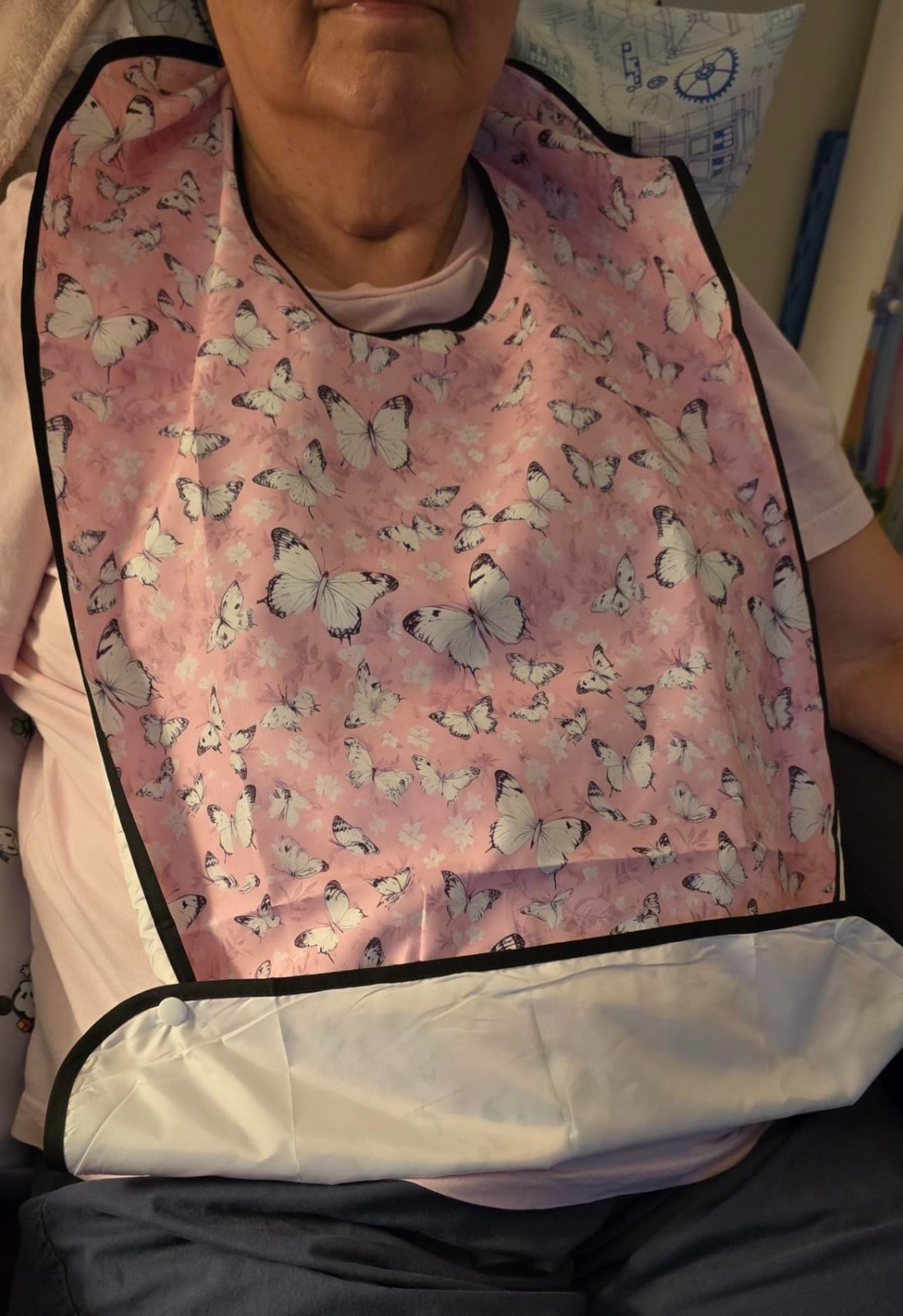 Adult Bibs, 3 Pcs Washable Clothing Protector with Crumb Catcher for Eating, …